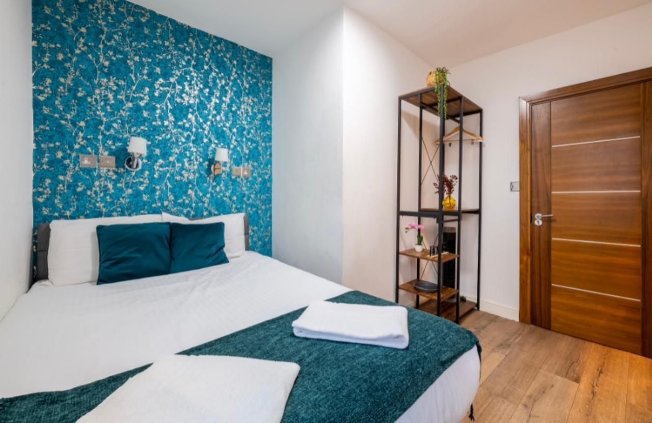 Double room-Budget-Private Bathroom-Room 16