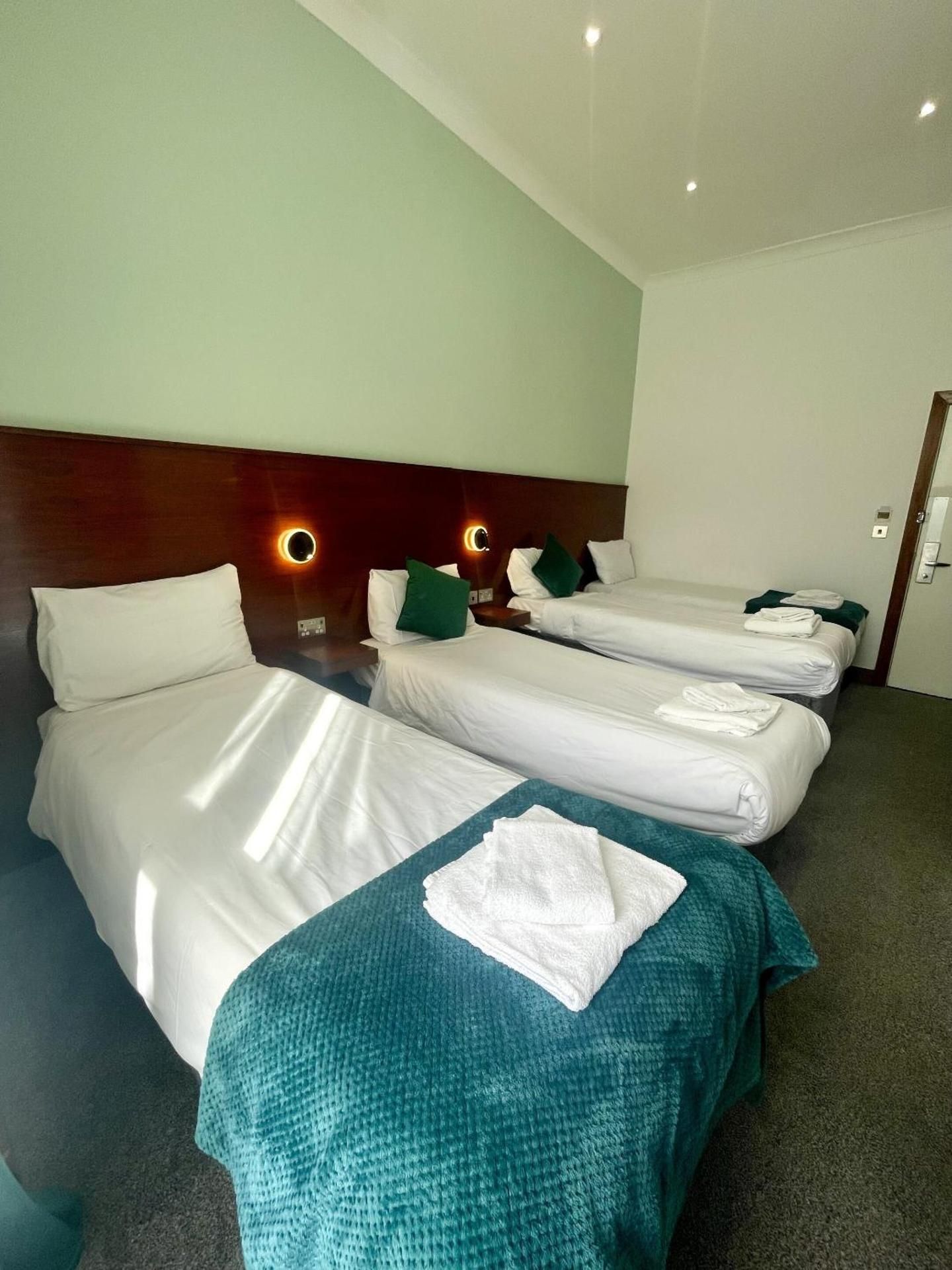Premium Quadruple Room