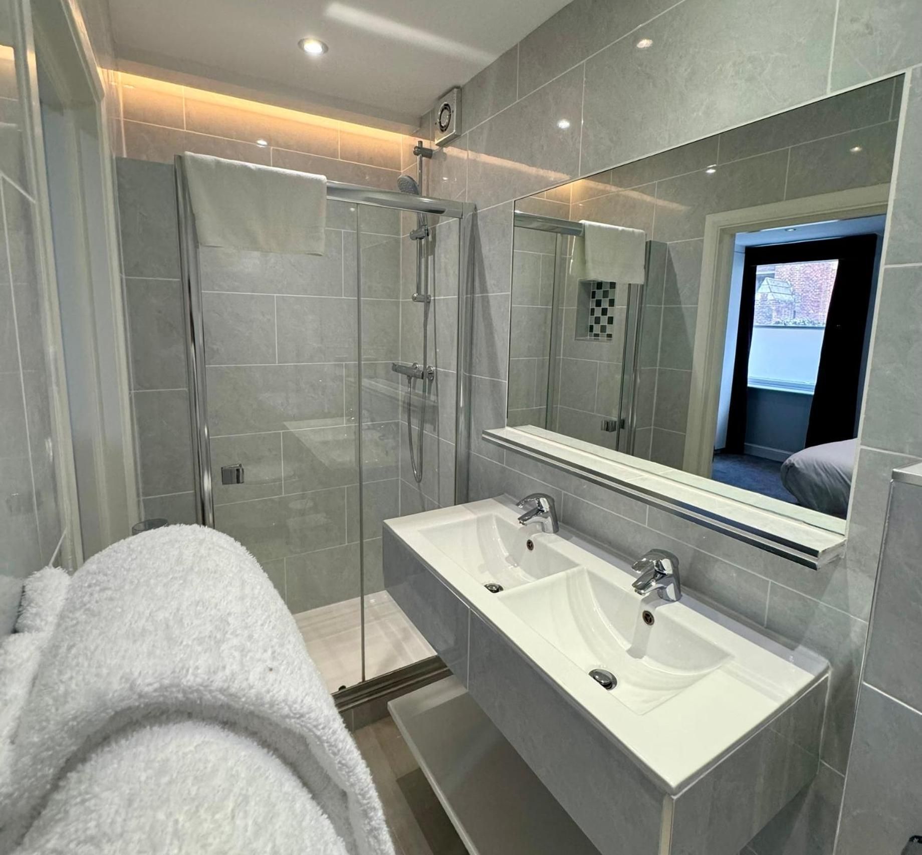 Two Bedroom Premium Duplex Apartment with Terrace – Ground and Lower Ground Floor