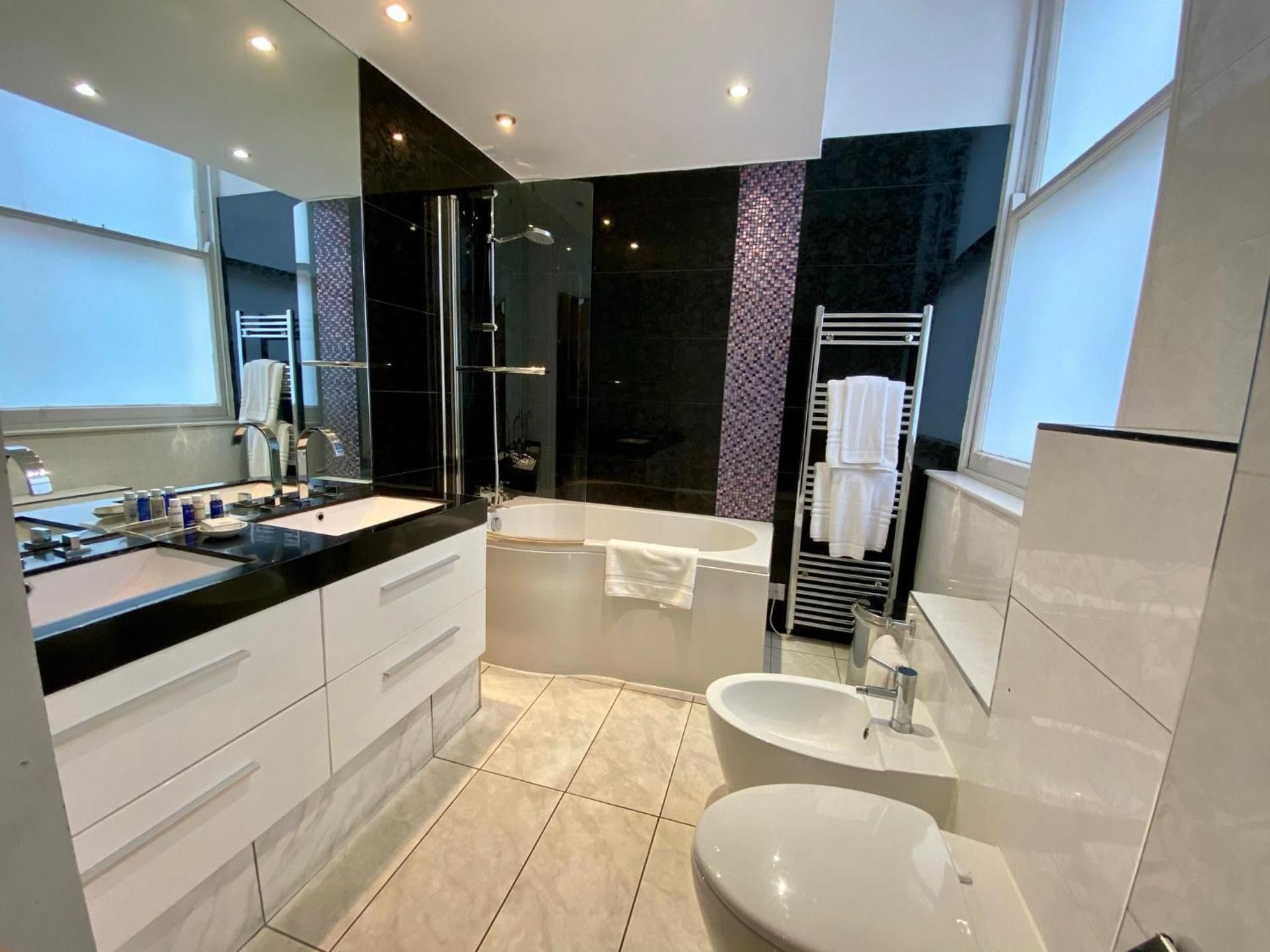 Two Bedroom Grand Apartment – Ground Floor