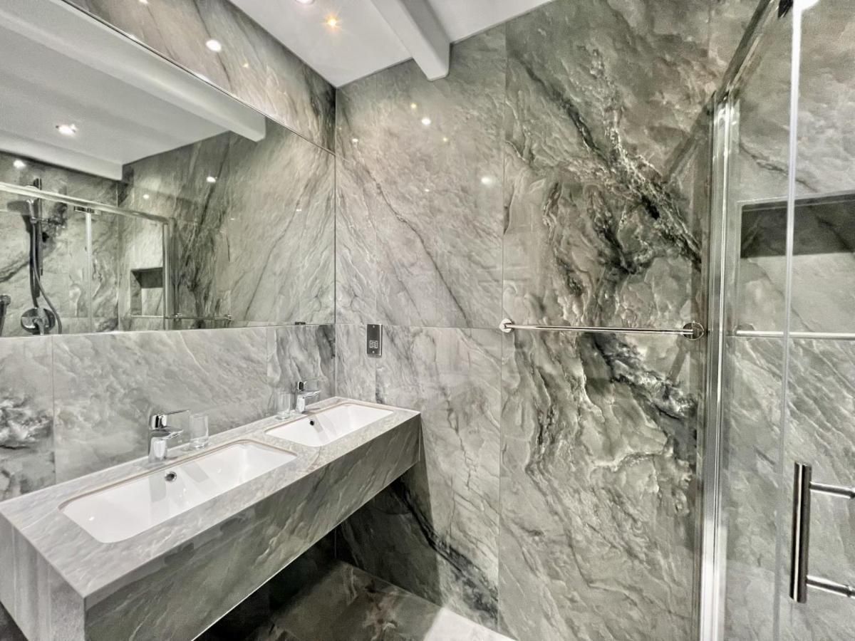 Two Bedroom Premium Apartment – 3rd Floor