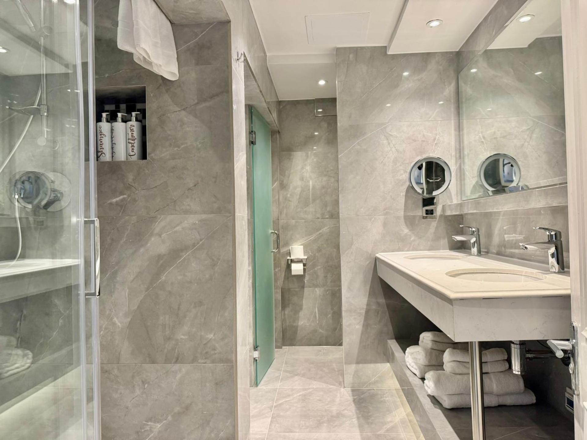 Two Bedroom Superior Apartment – 3rd Floor