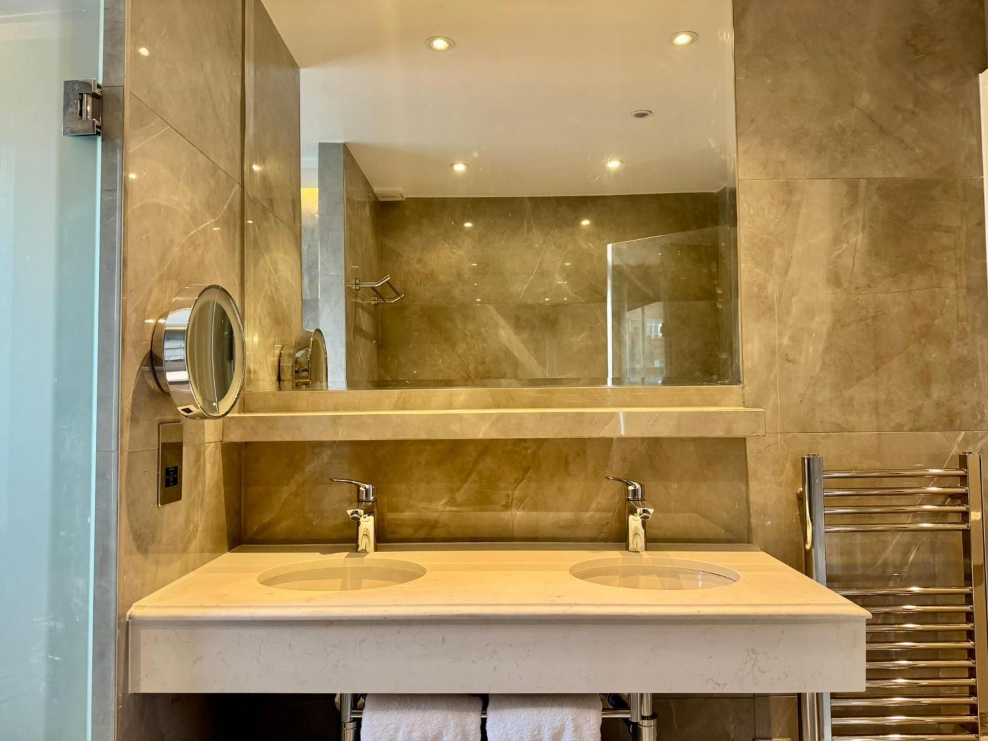 Three Bedroom Superior Apartment – 4th Floor