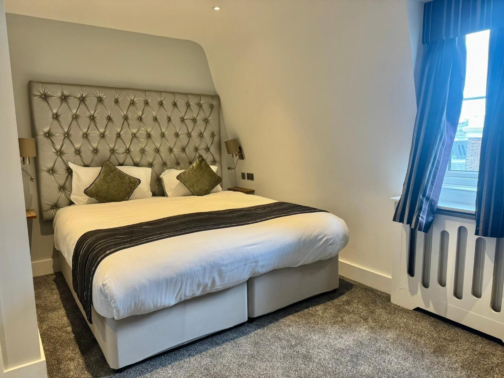 Three Bedroom Superior Apartment – 4th Floor