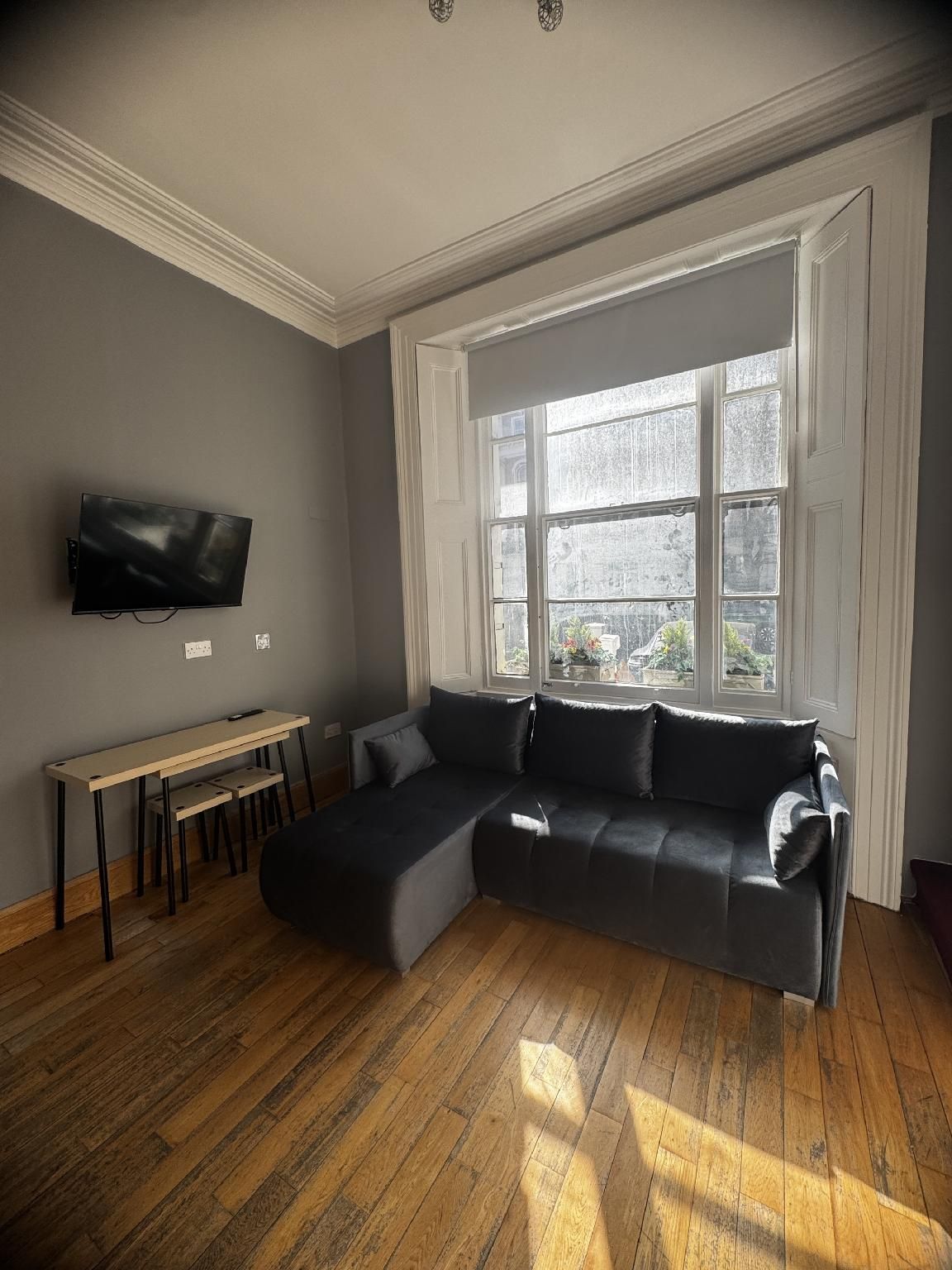 Mezzanine Studio G01