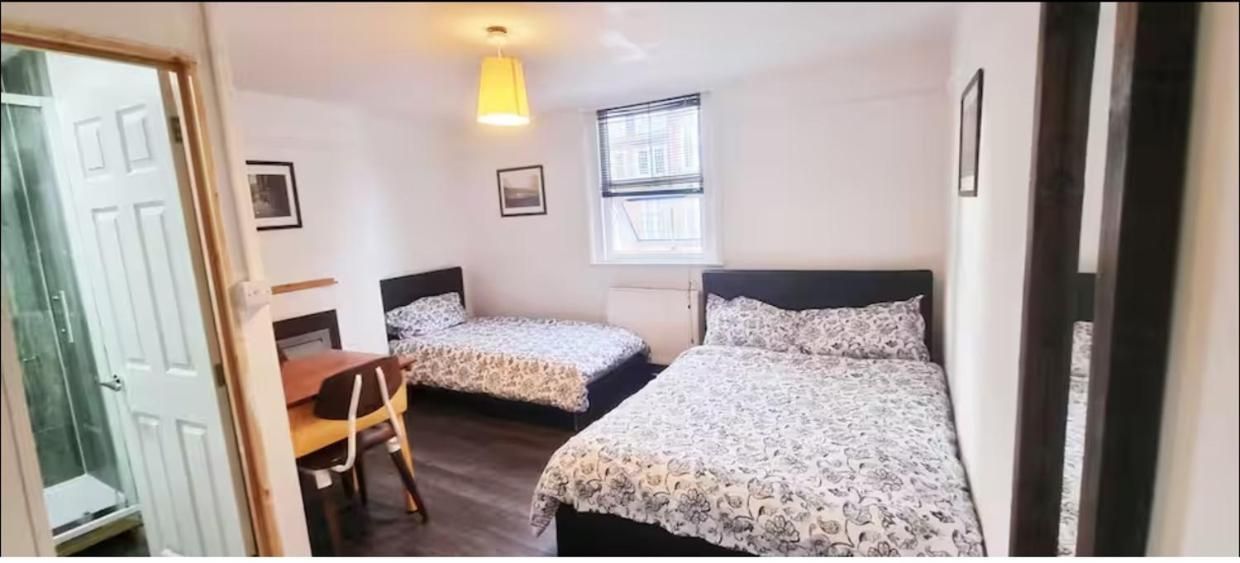 Triple Room with Private Bathroom
