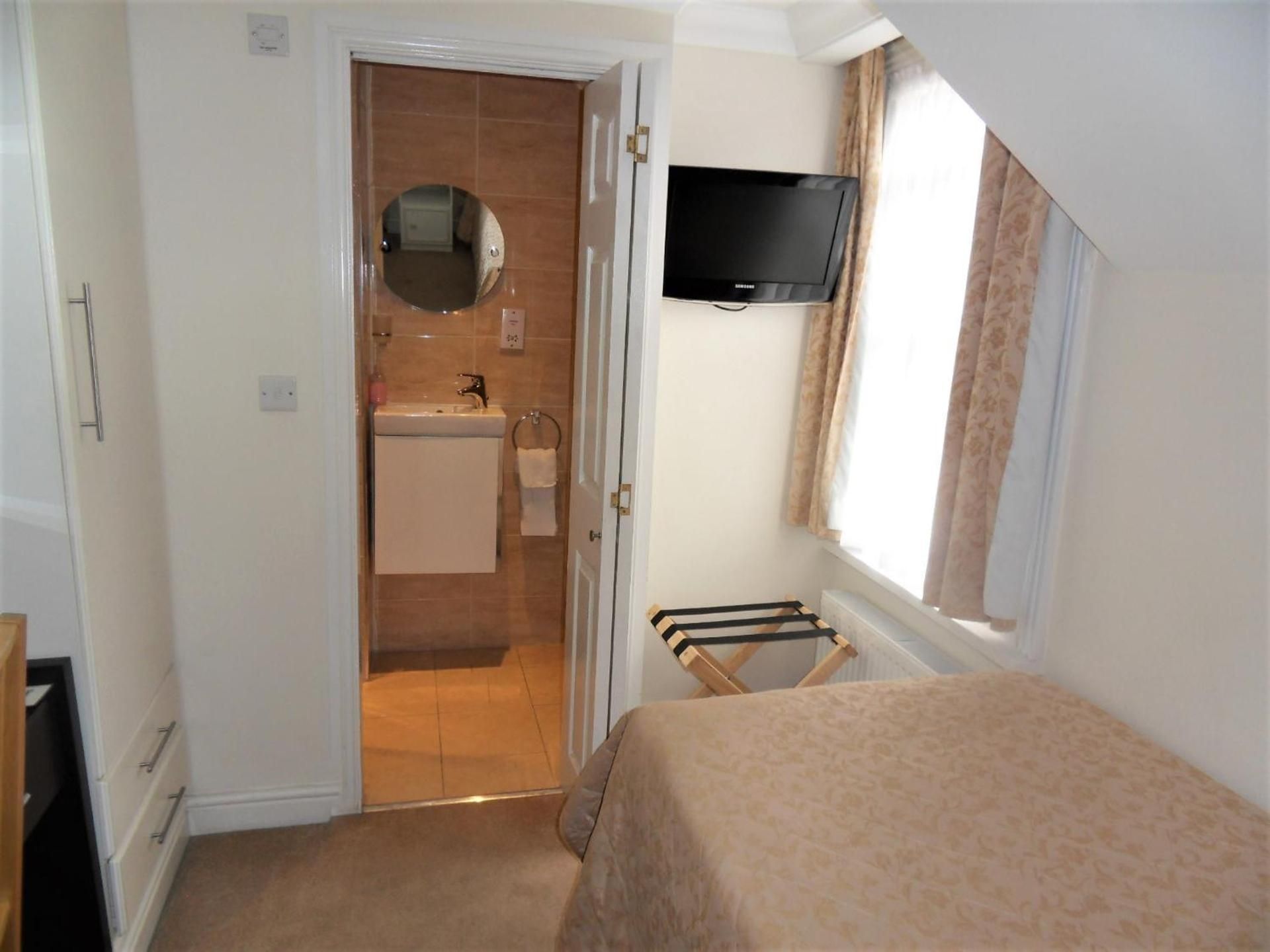 Small Single Room