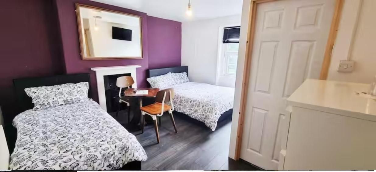 Triple Room with Private Bathroom