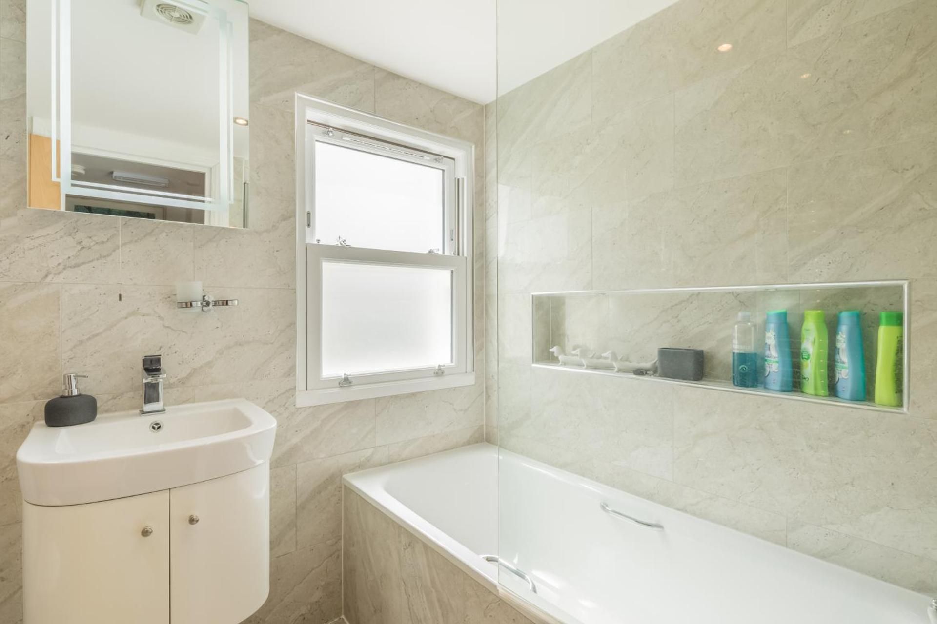 King  Room with Shared Bathroom