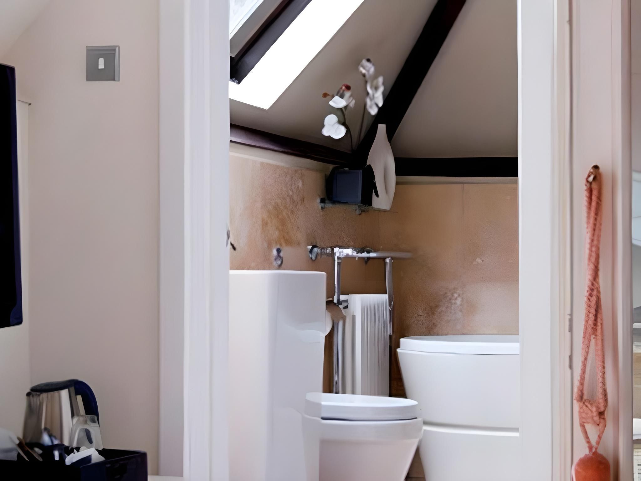 Windfalls Boutique Hotel Lily 2