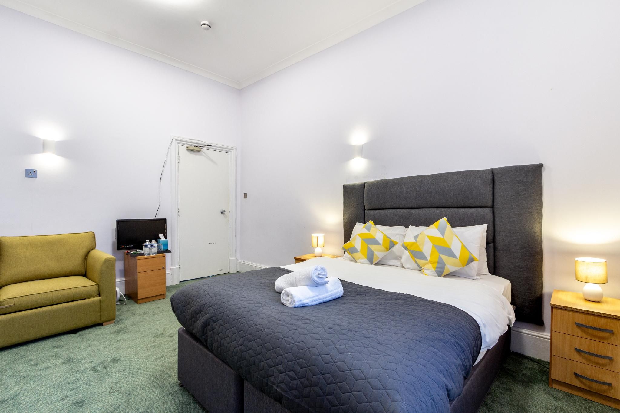 Double + Sofa Bed