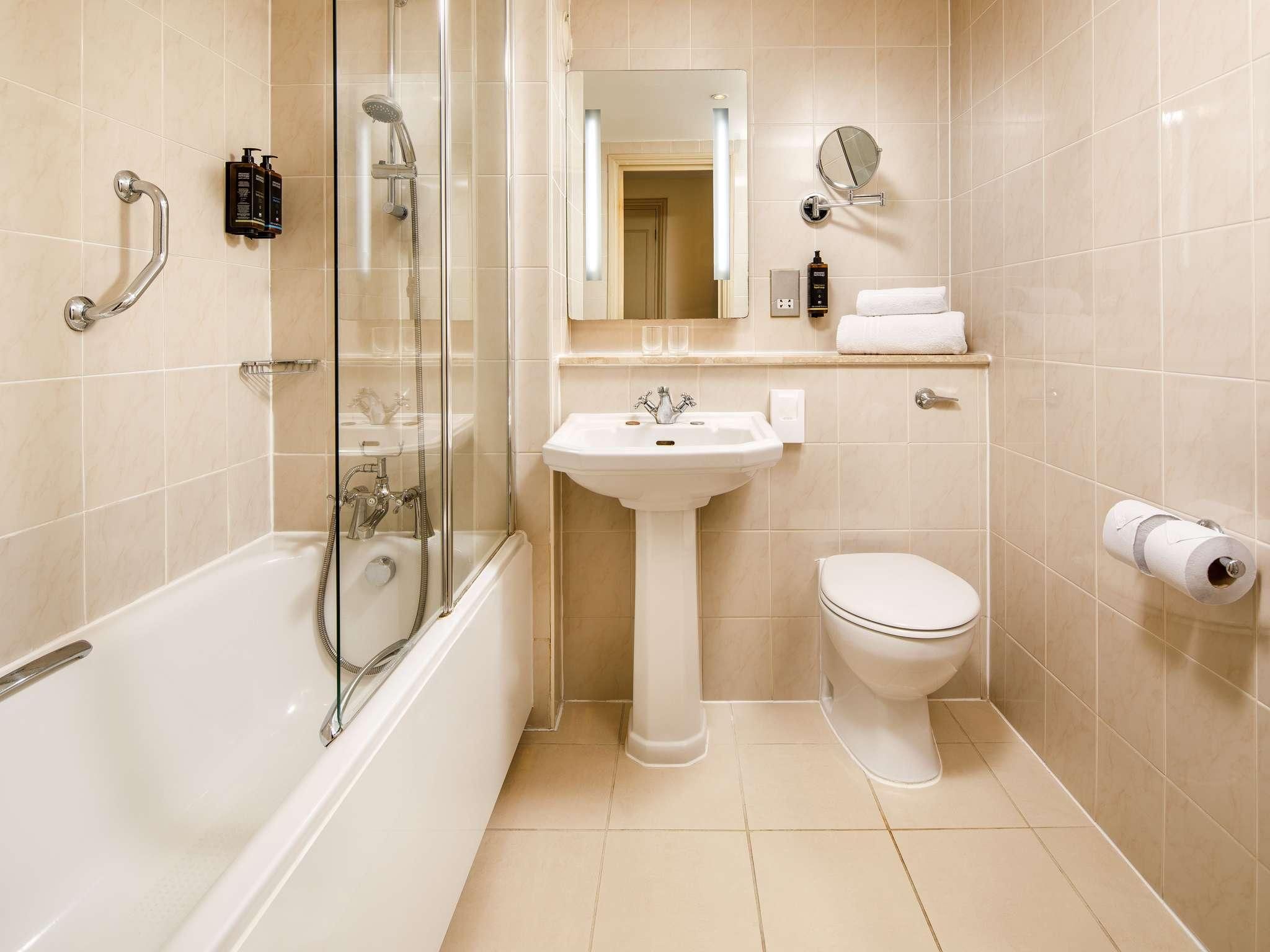 Standard Family of 3 Room