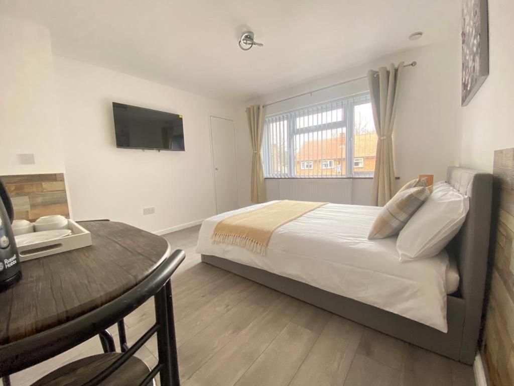 Double Room with Private Bathroom