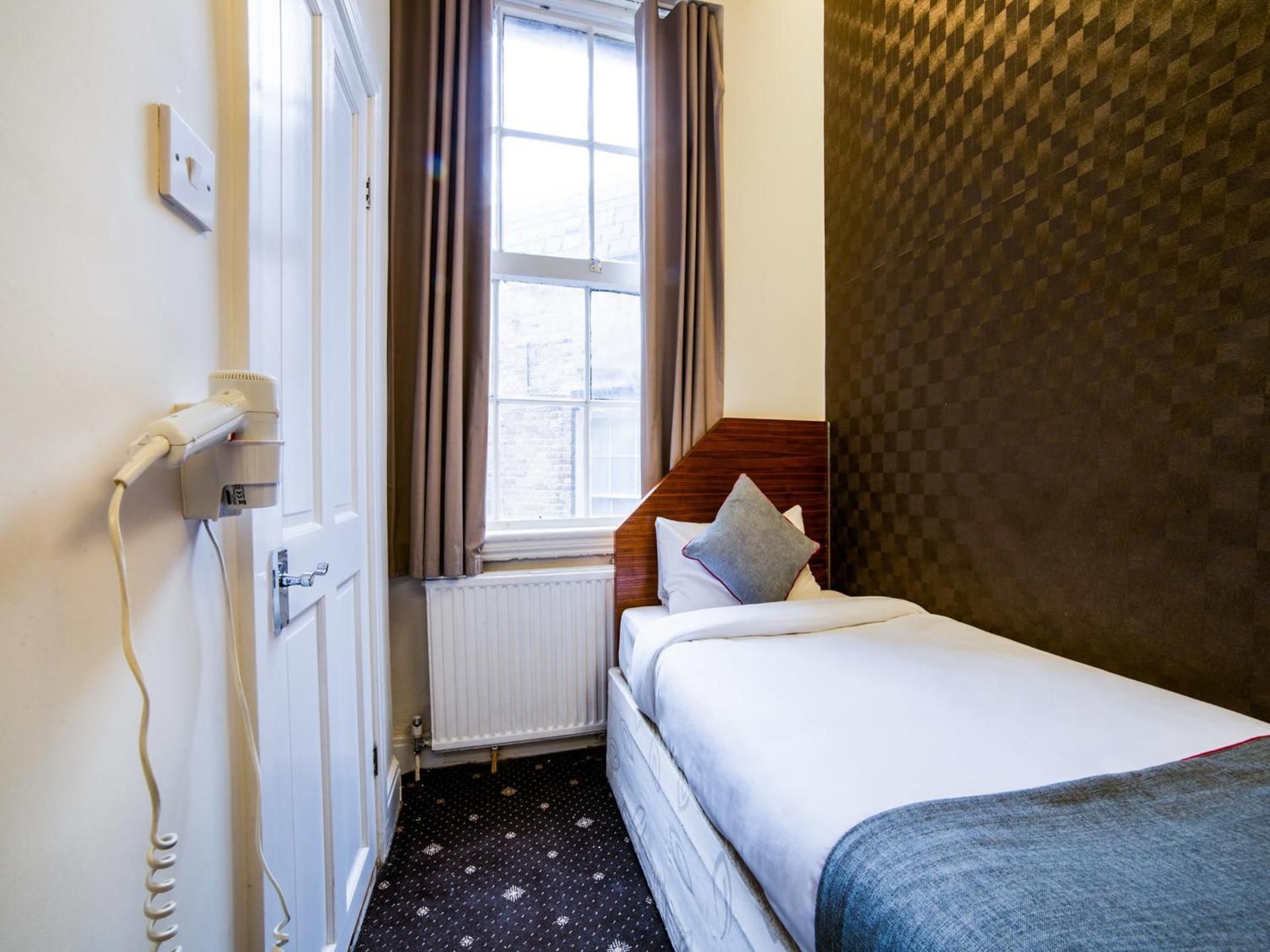 Superior Single Room