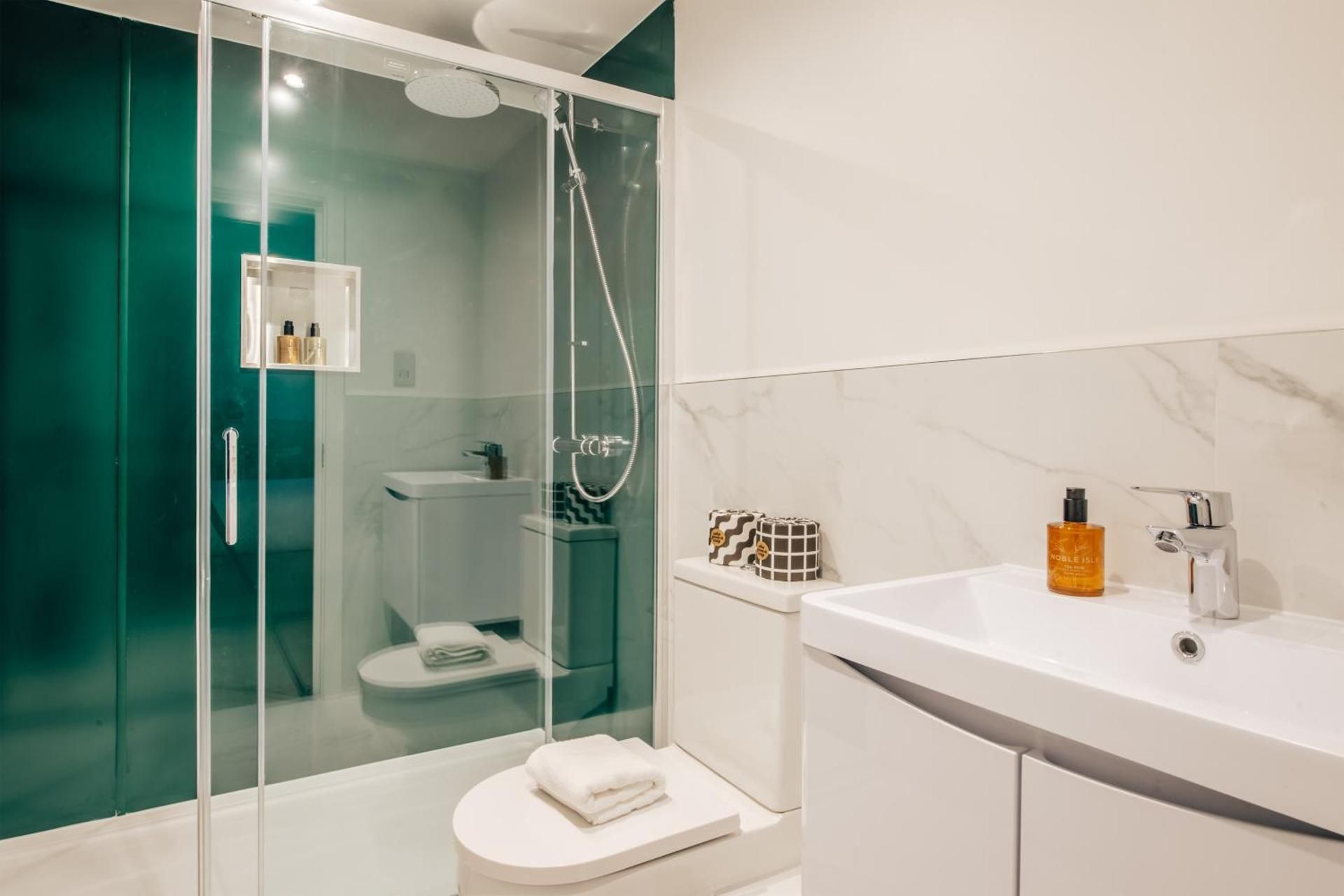 studio apartment lower ground