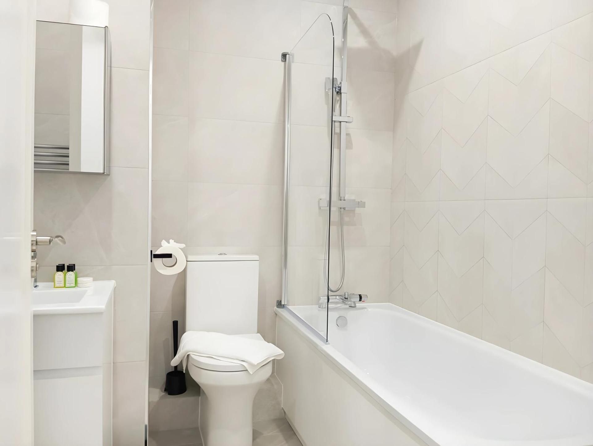 Two-Bedroom Deluxe Apartment