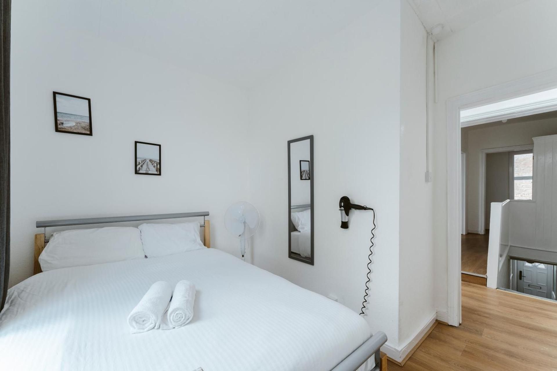 Double Room with Shared Bathroom
