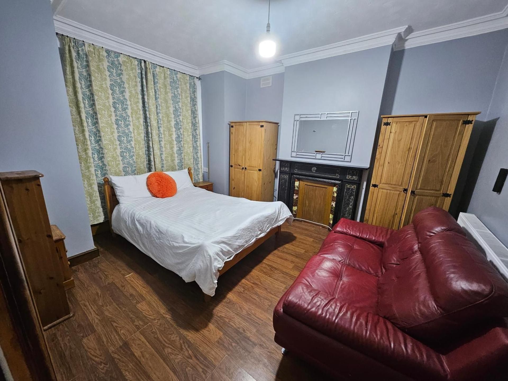 Standard Double Room with Shared Bathroom
