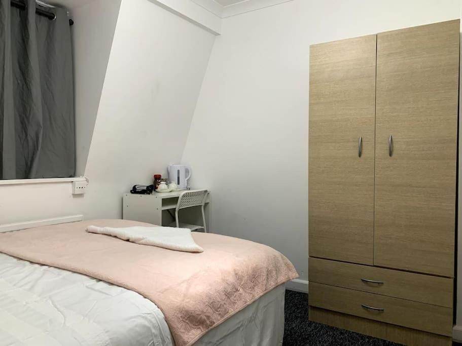 Standard Double Room with Shared Bathroom