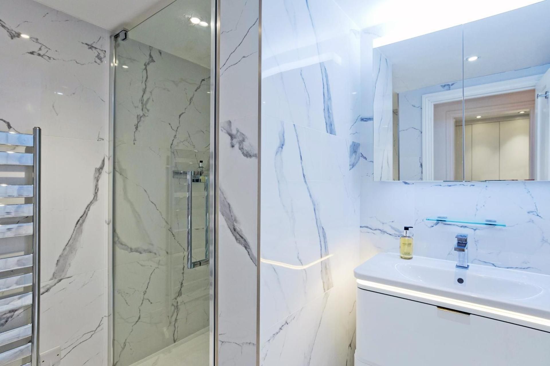 Single Room with Shared Bathroom