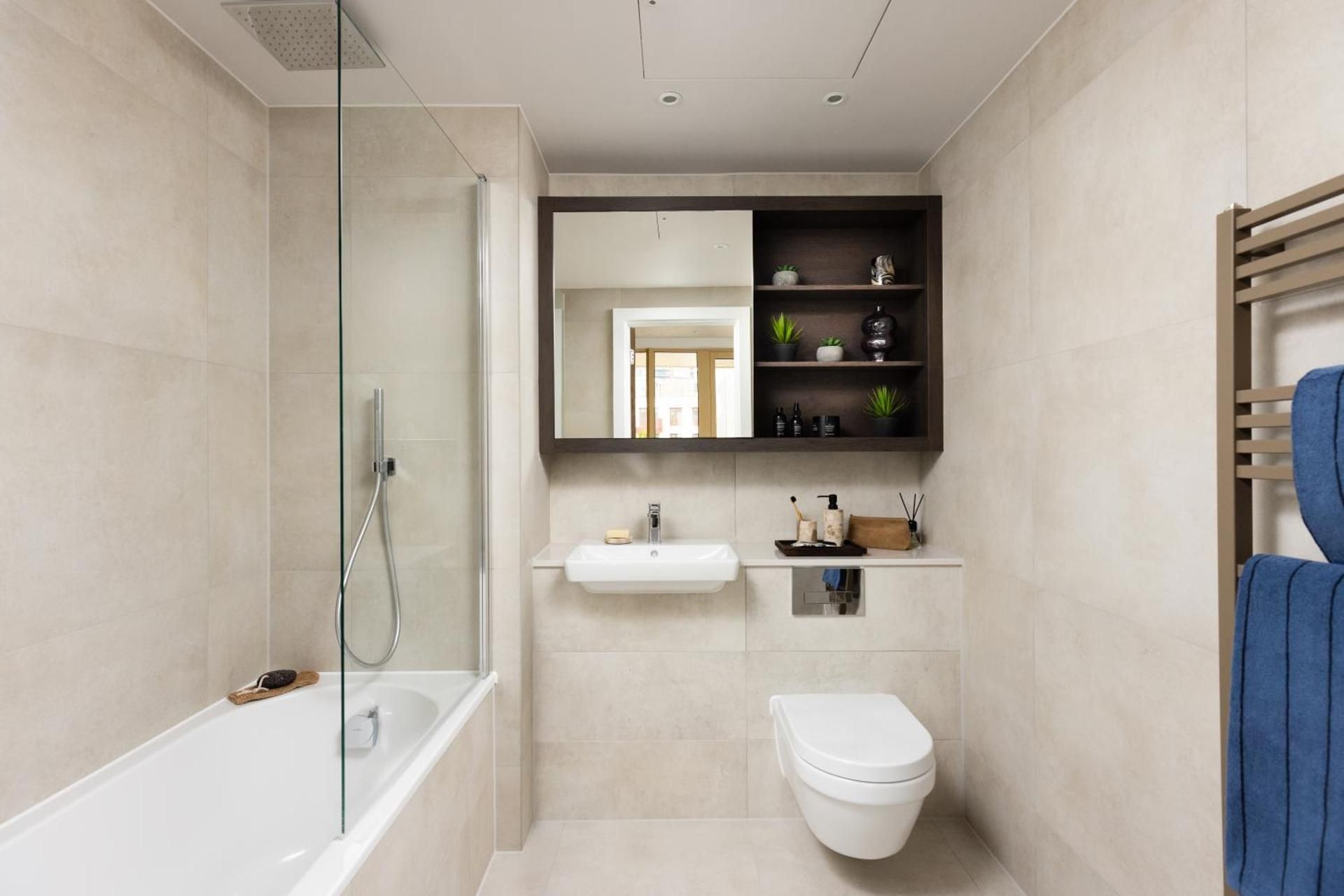 One-Bedroom Apartment with Balcony