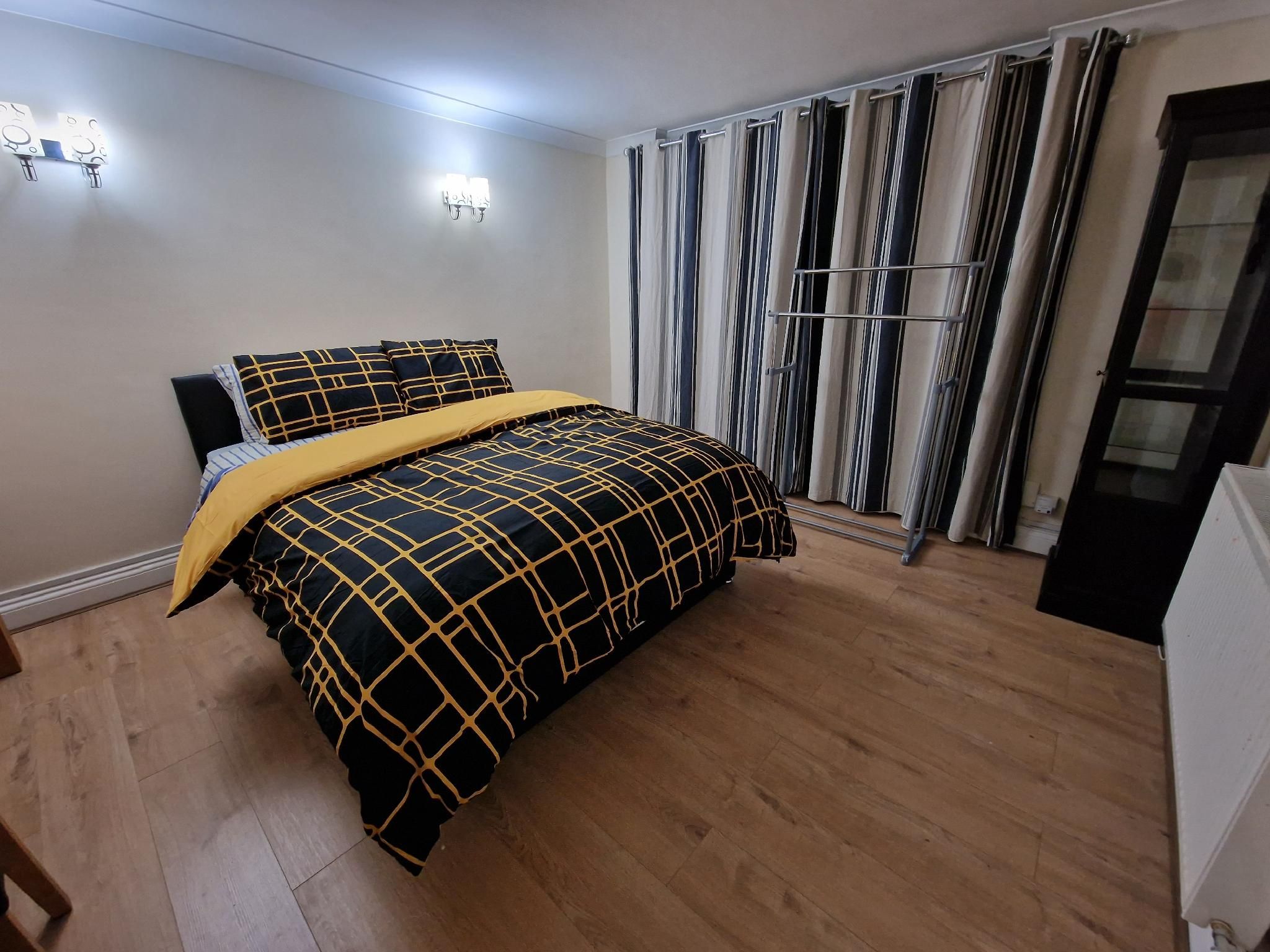 Standard Double Room - Shared