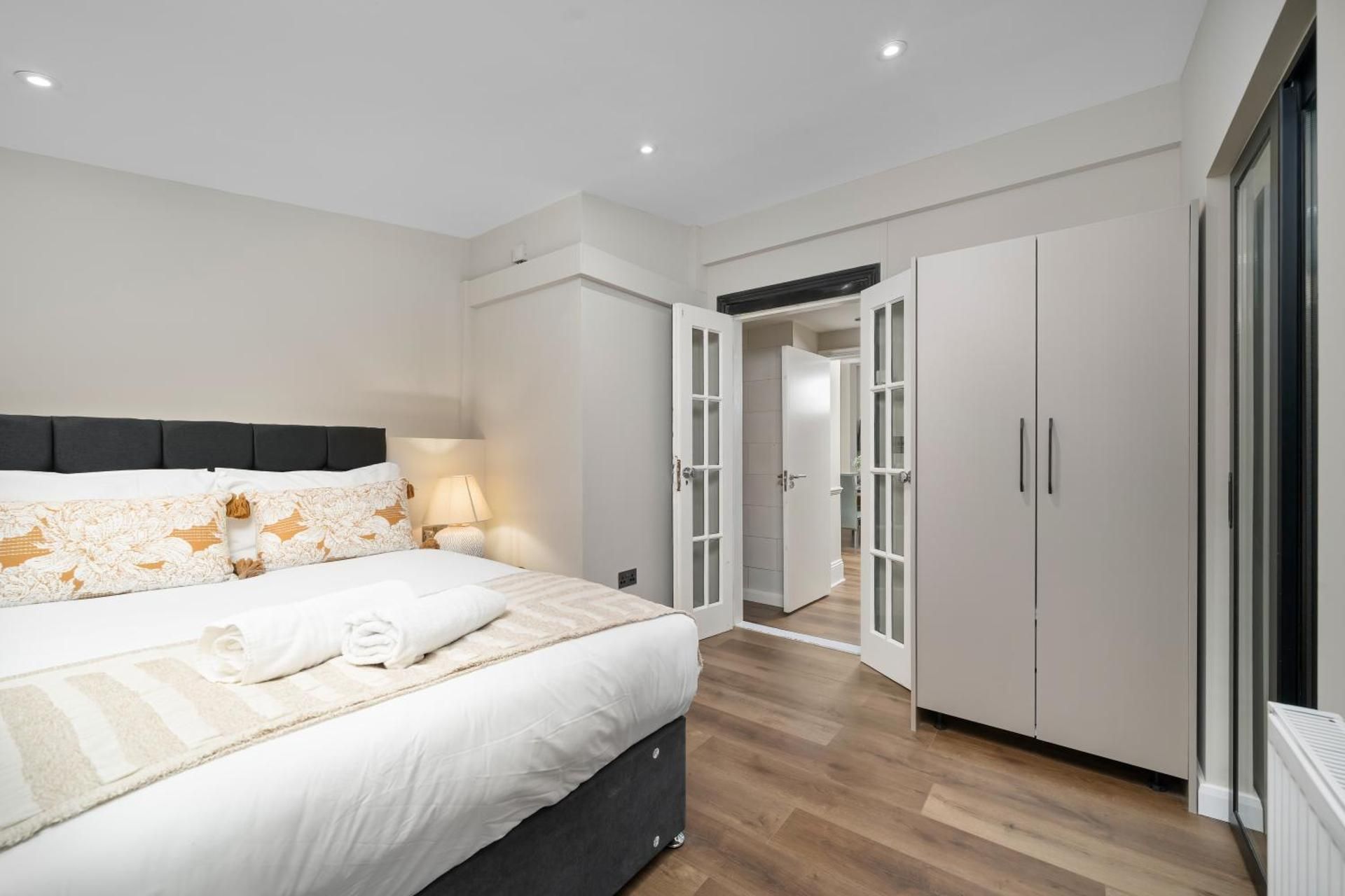 Two-Bedroom Apartment with Balcony and Terrace