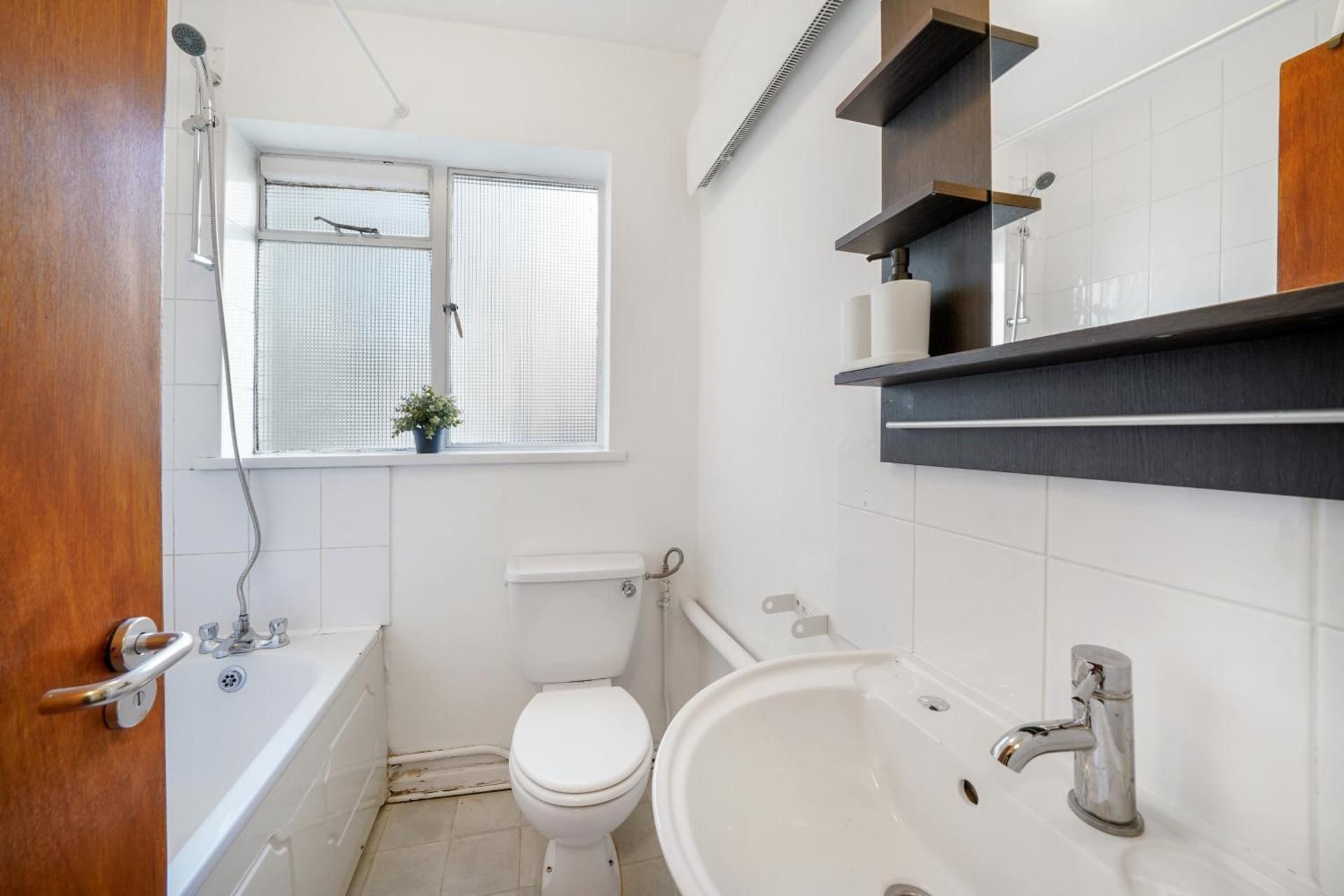One Bedroom Standard Apartment 