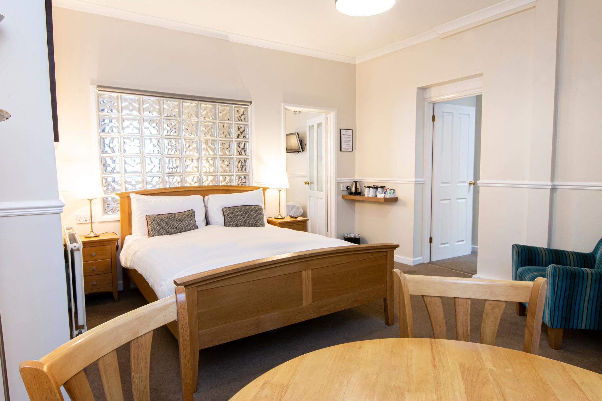 Standard family of 5 room