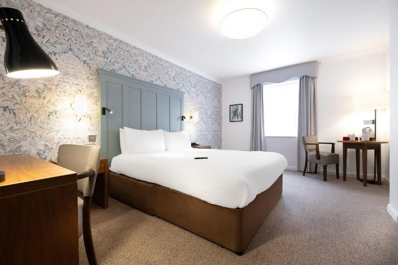 1 King Standard Up To 3 Guests