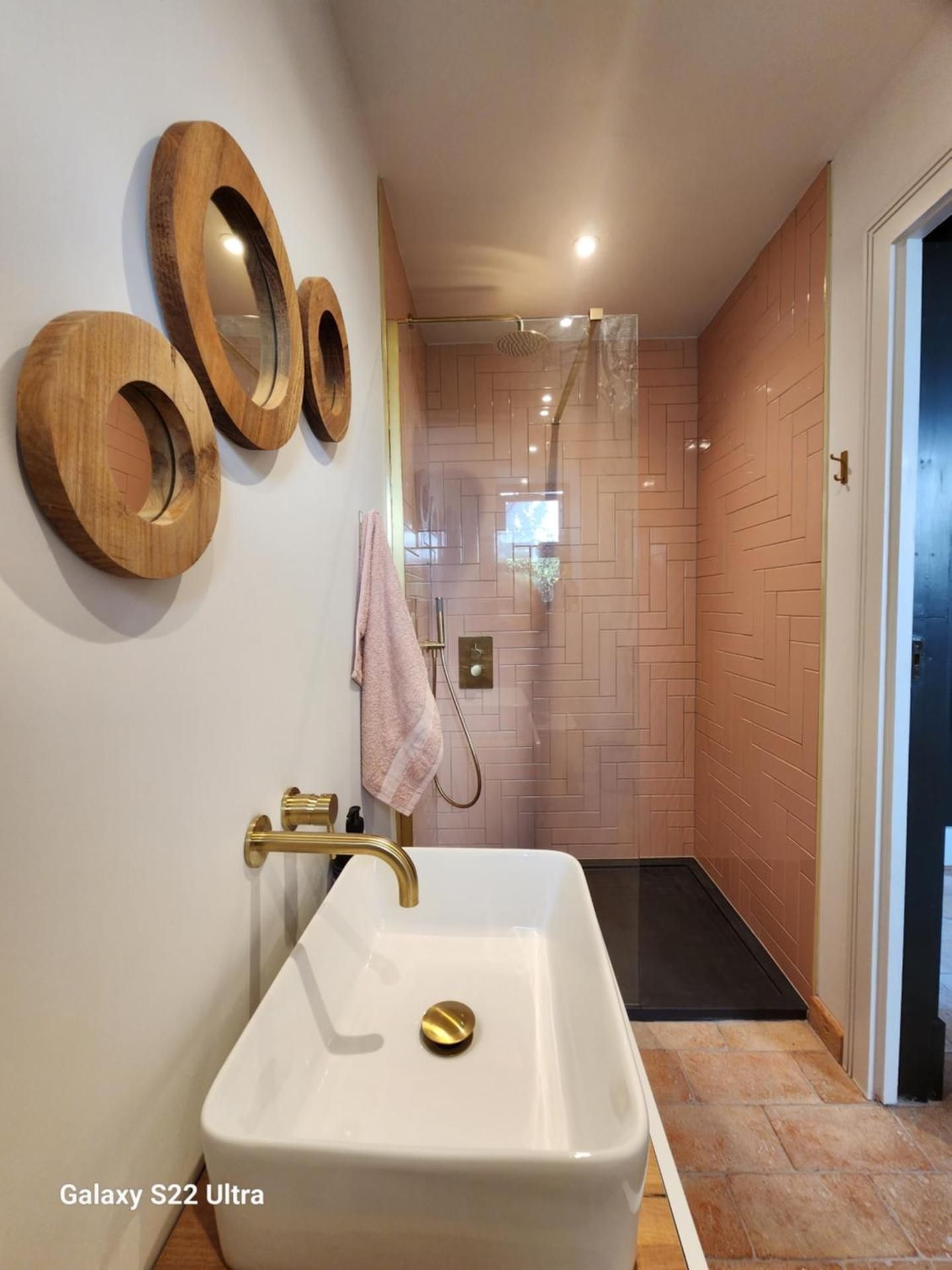 Deluxe Double Room with Shower