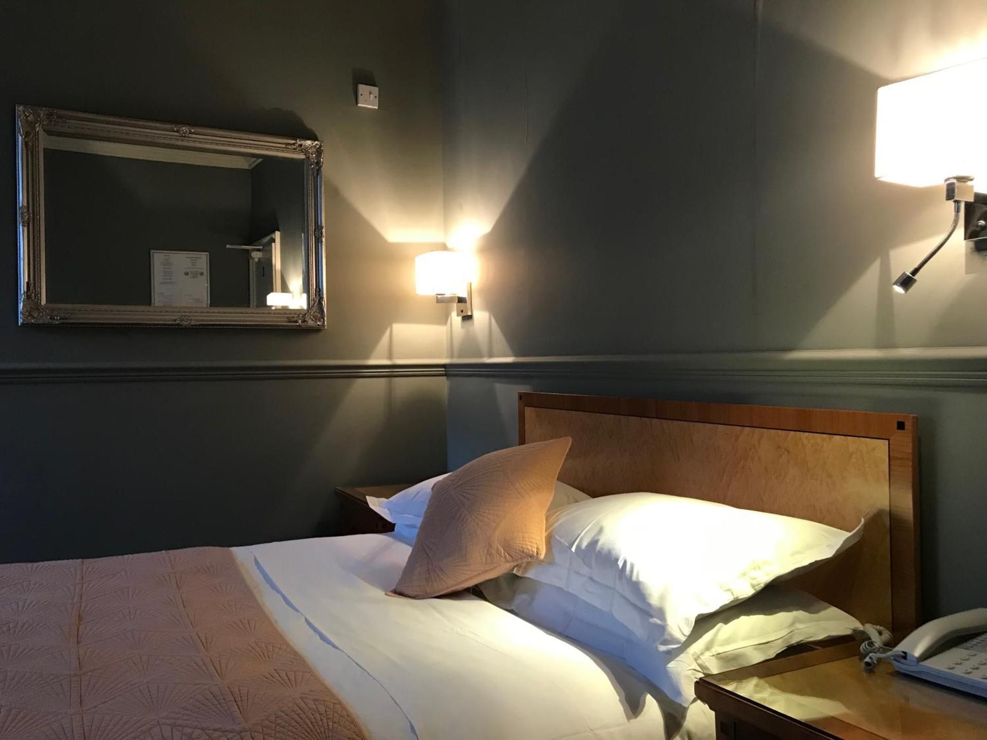 Double Room with Bathroom