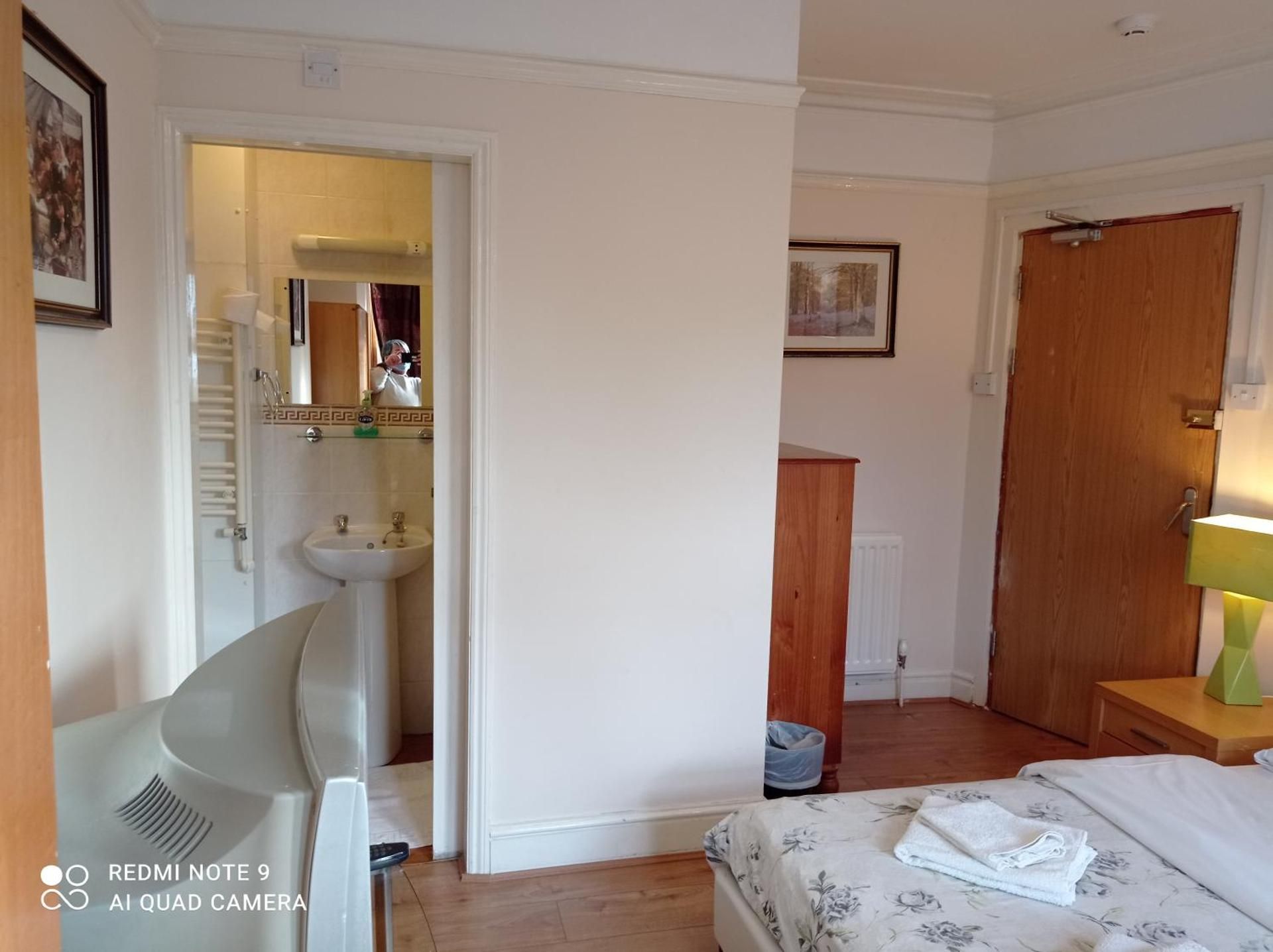 Double Room with Private Bathroom