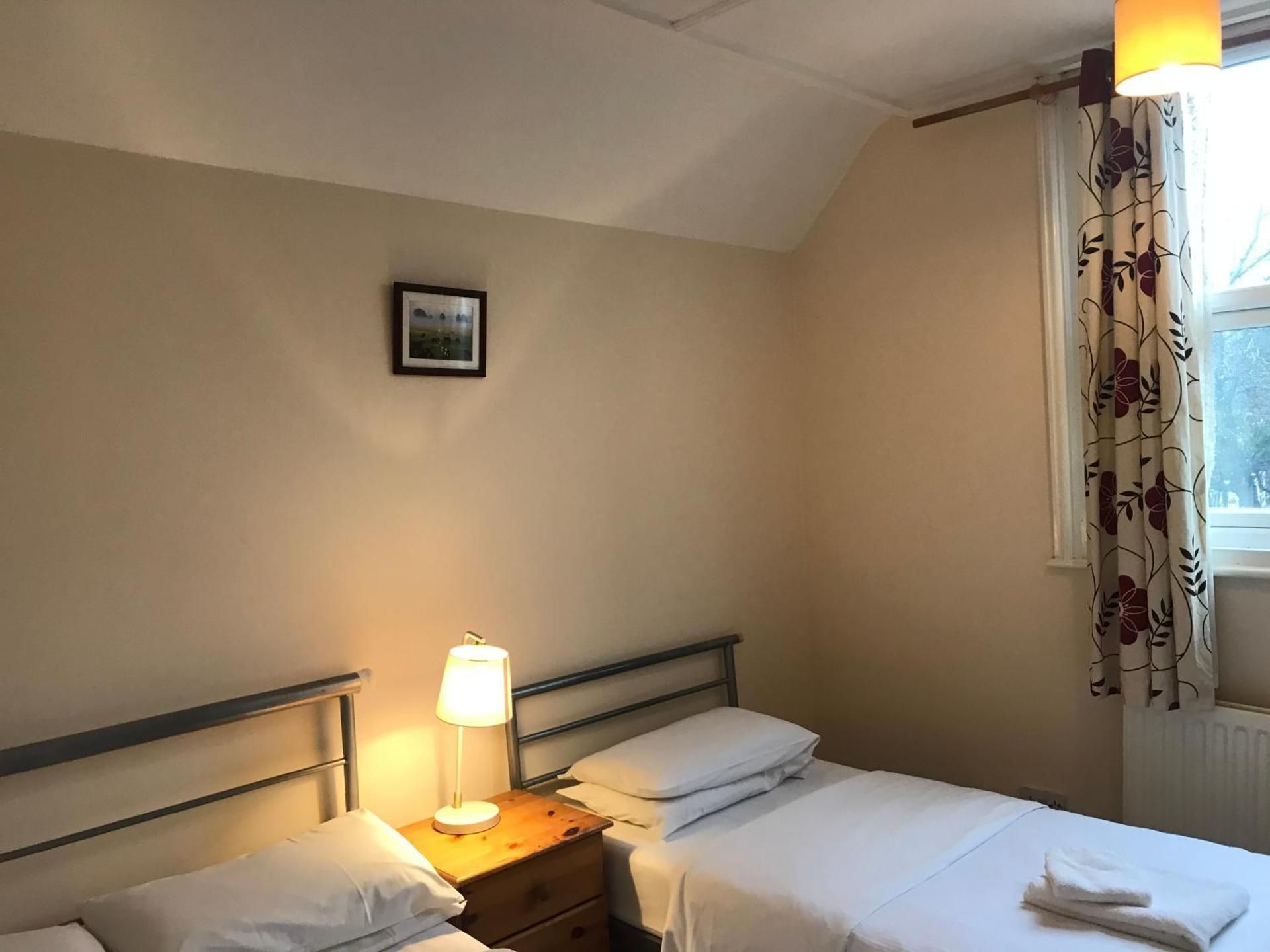 Twin Room with Private Bathroom