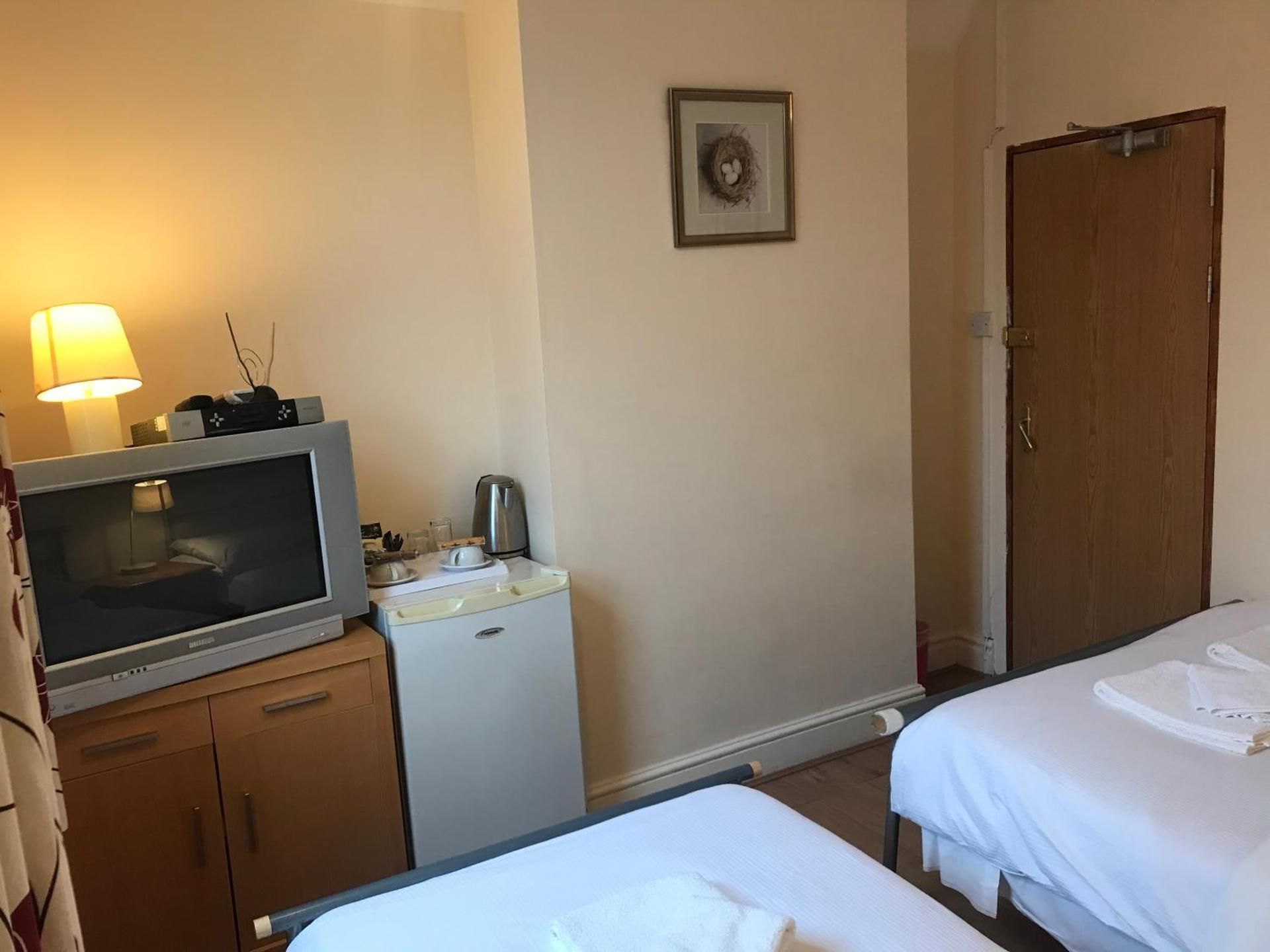 Twin Room with Private Bathroom