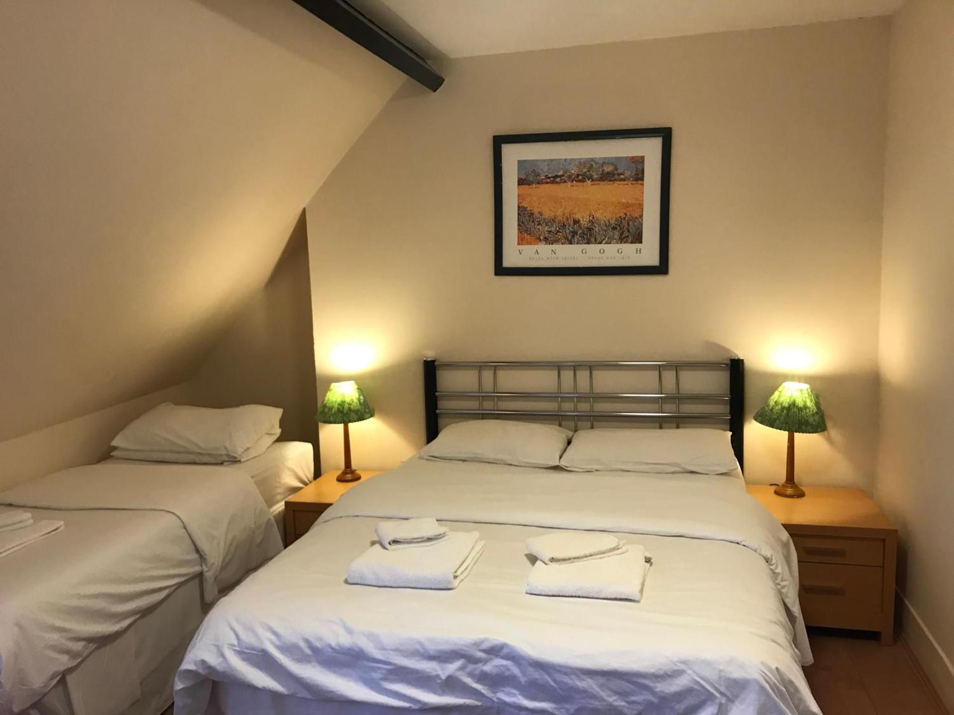 Triple Room with Private Bathroom
