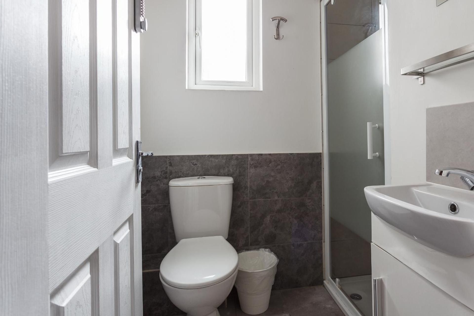 Twin Room with Shared Bathroom