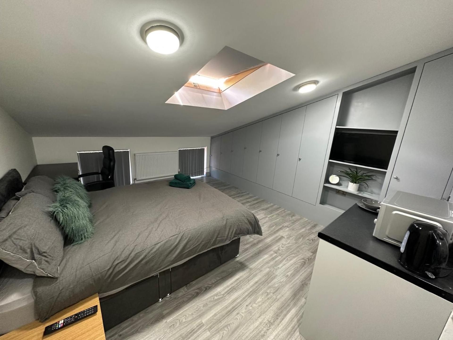 Double Room with Private Bathroom