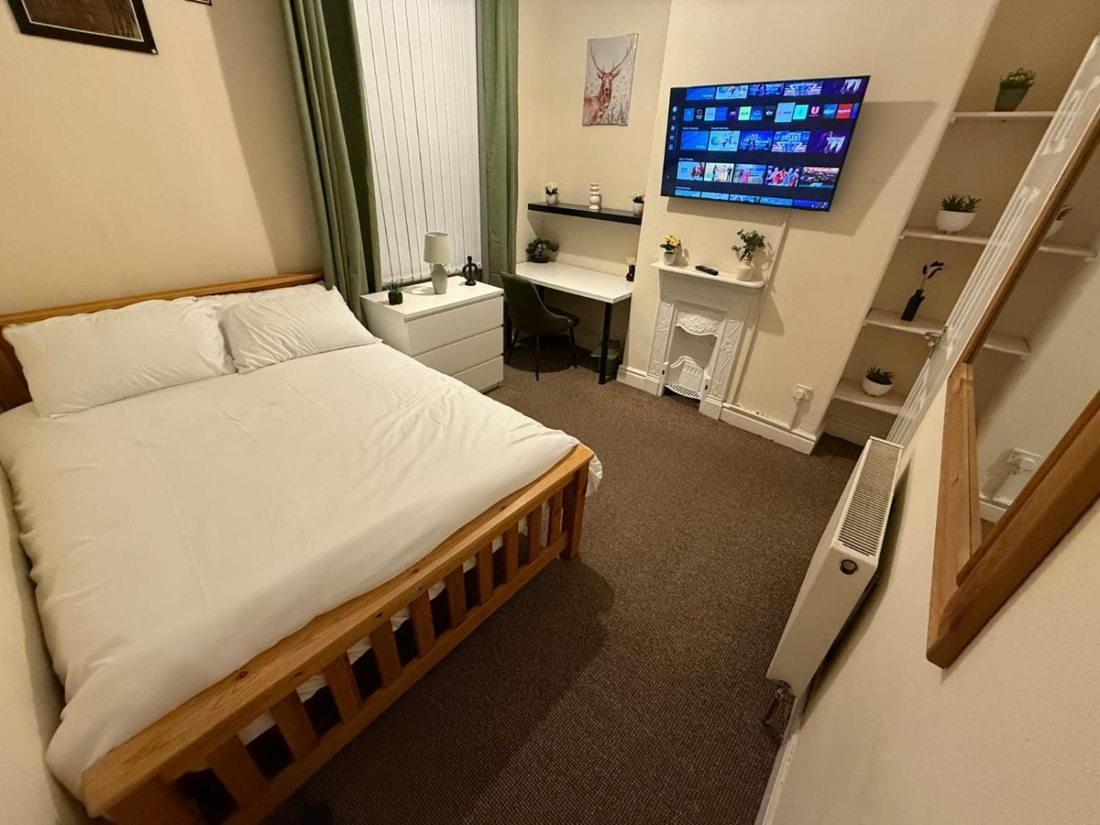 Three-Bedroom Holiday Home 