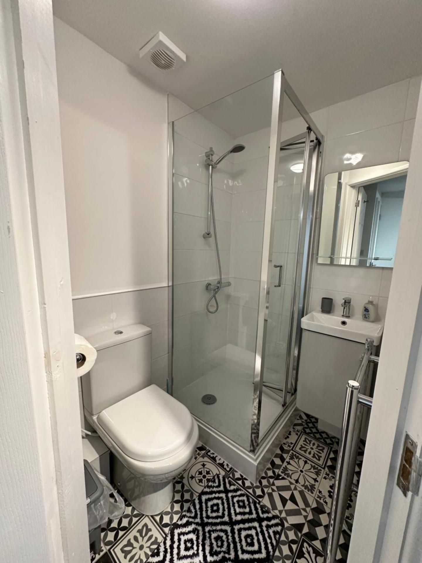 Double Room with Private Bathroom