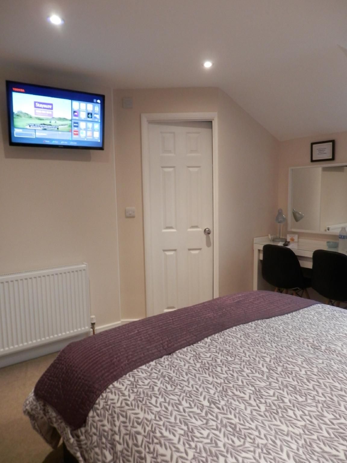 Double Room-Private Bathroom-3