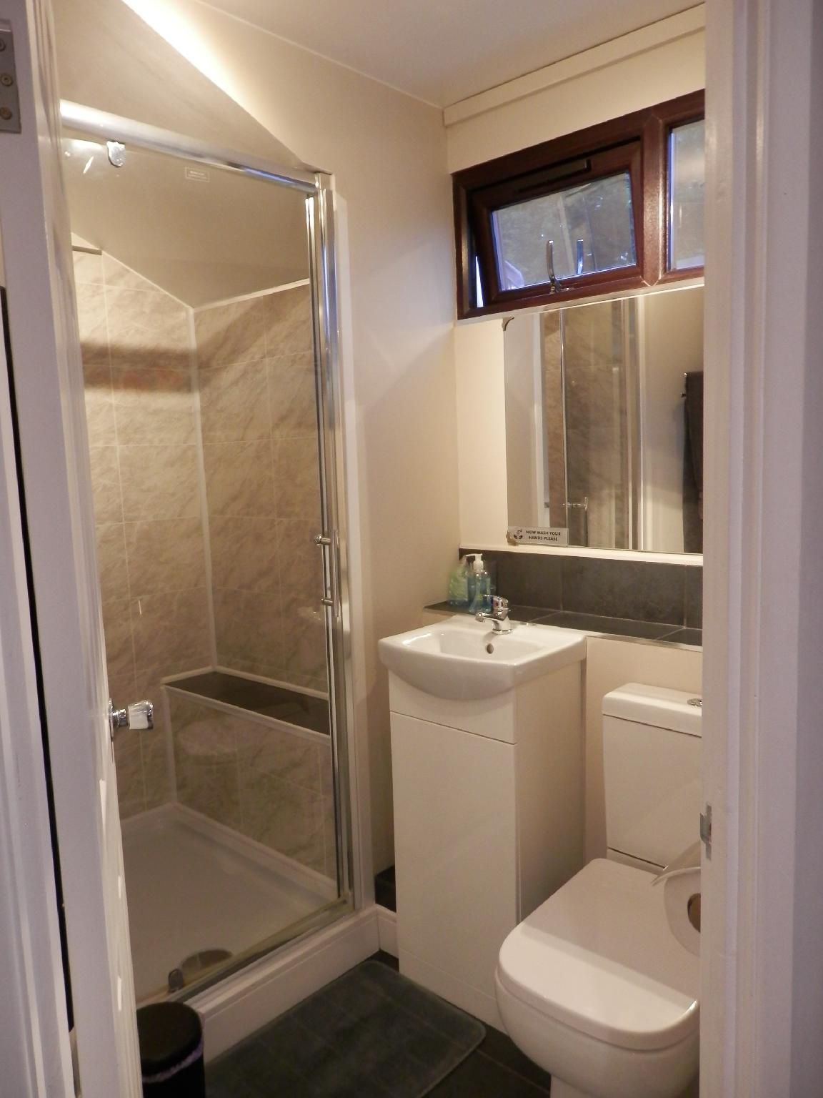 Double Room-Private Bathroom-3