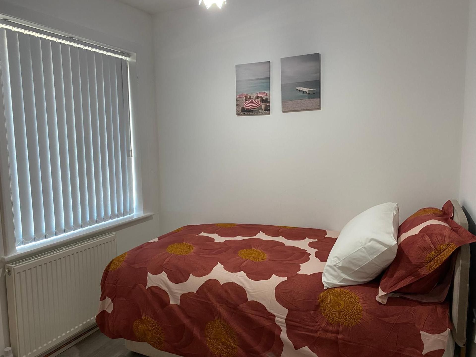 Single Room with Shared Bathroom