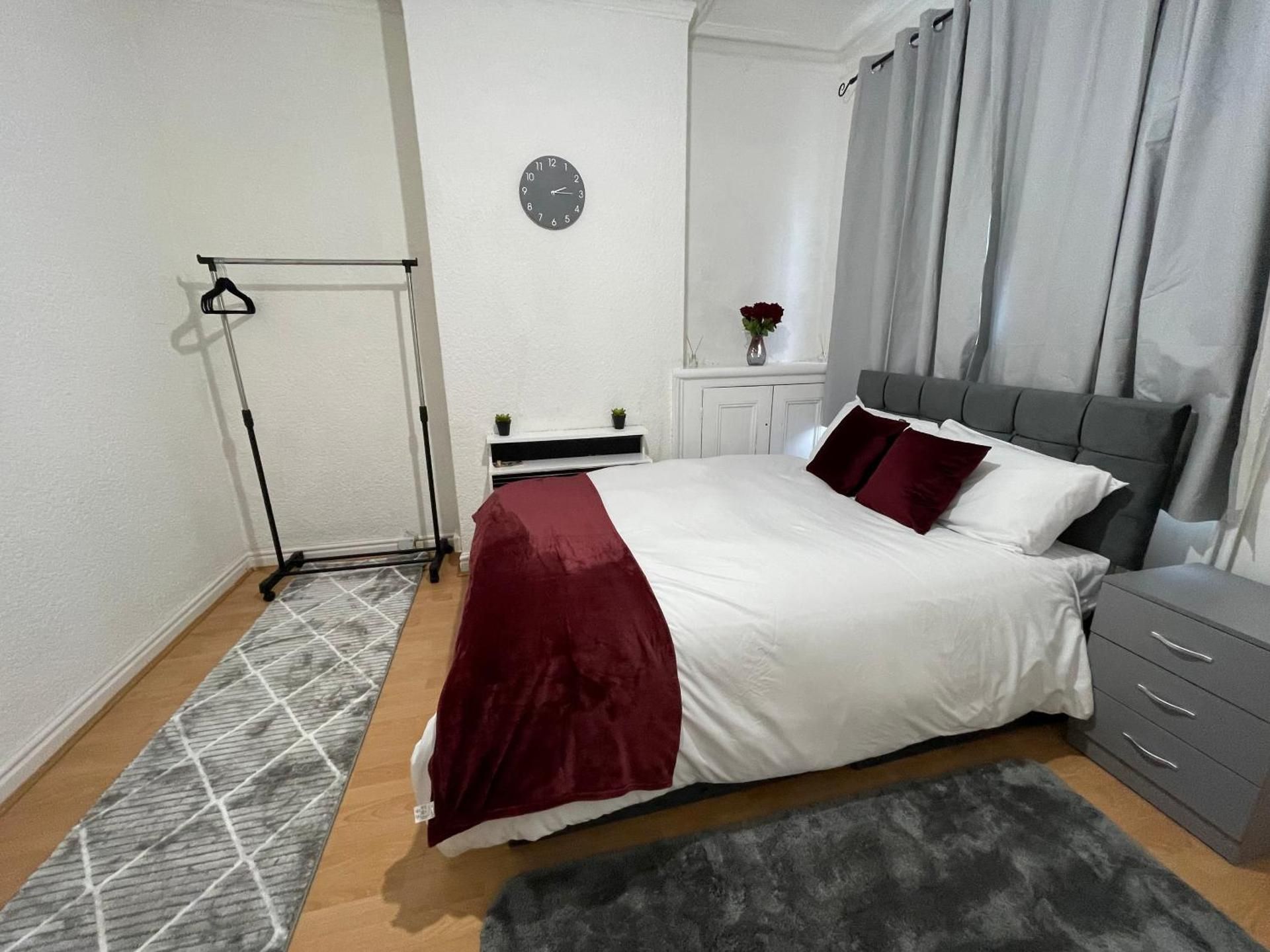 Apartment - Split Level