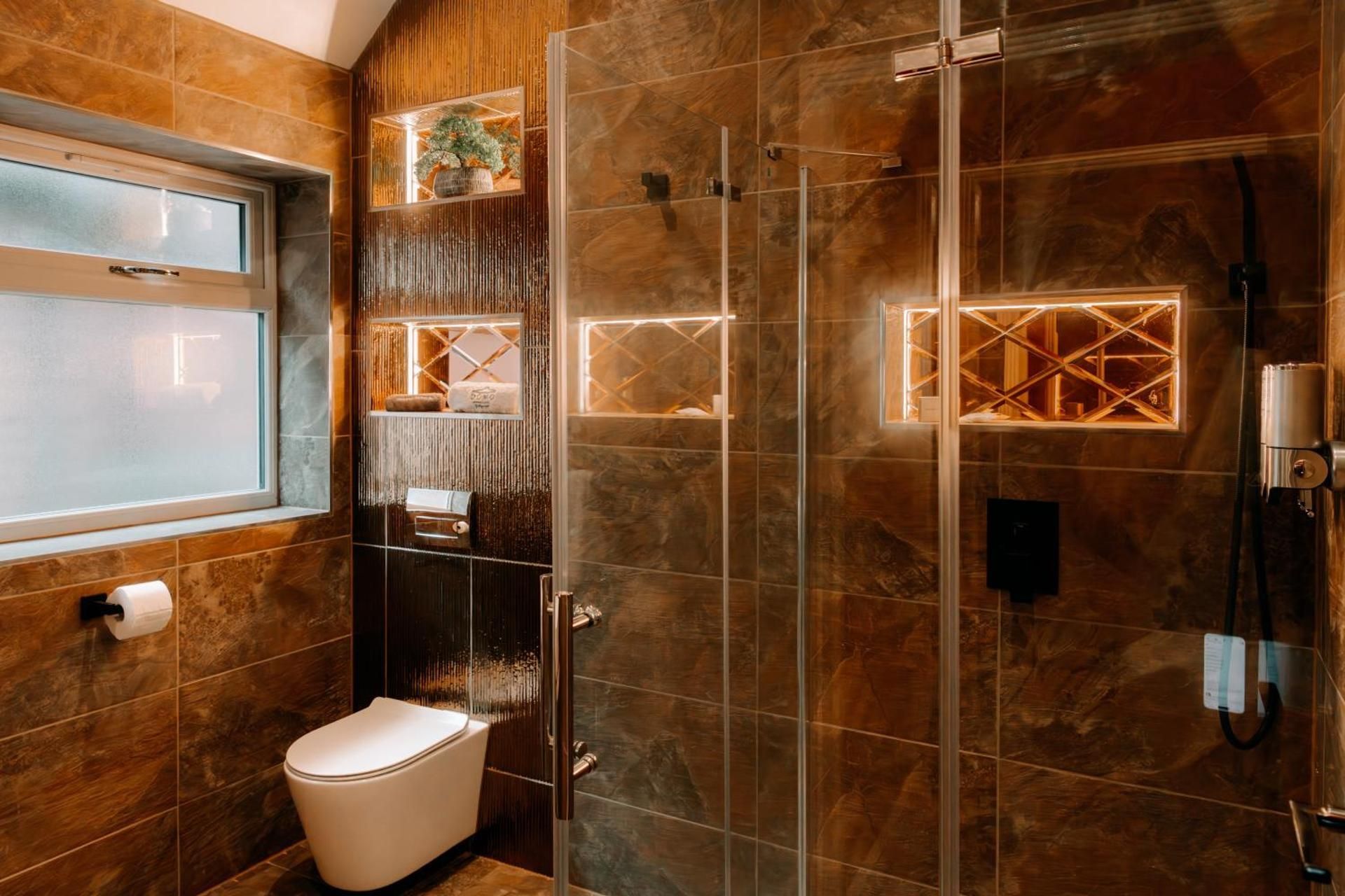 Queen Suite