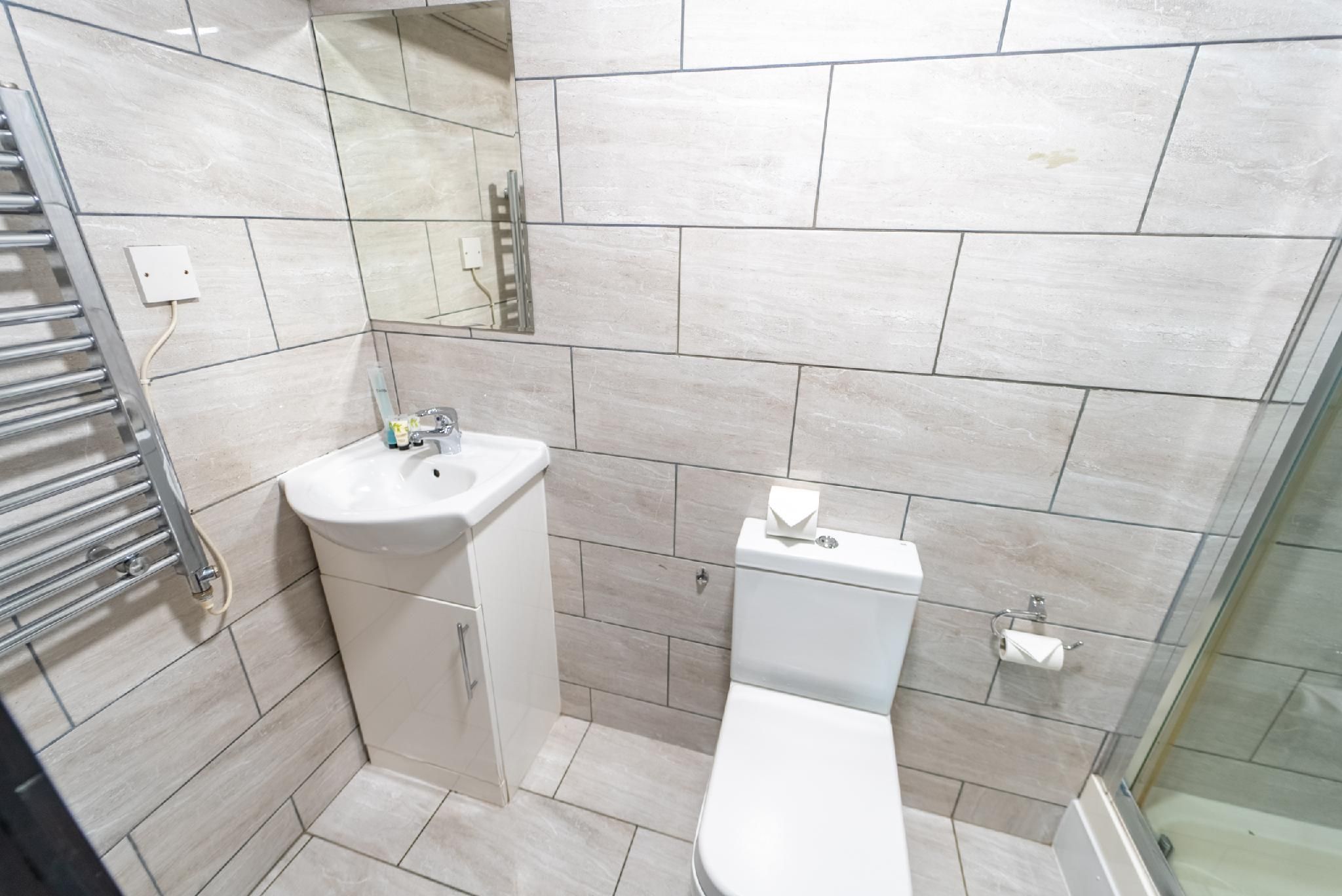 Studio-Standard-Ensuite with Shower-Studio 1