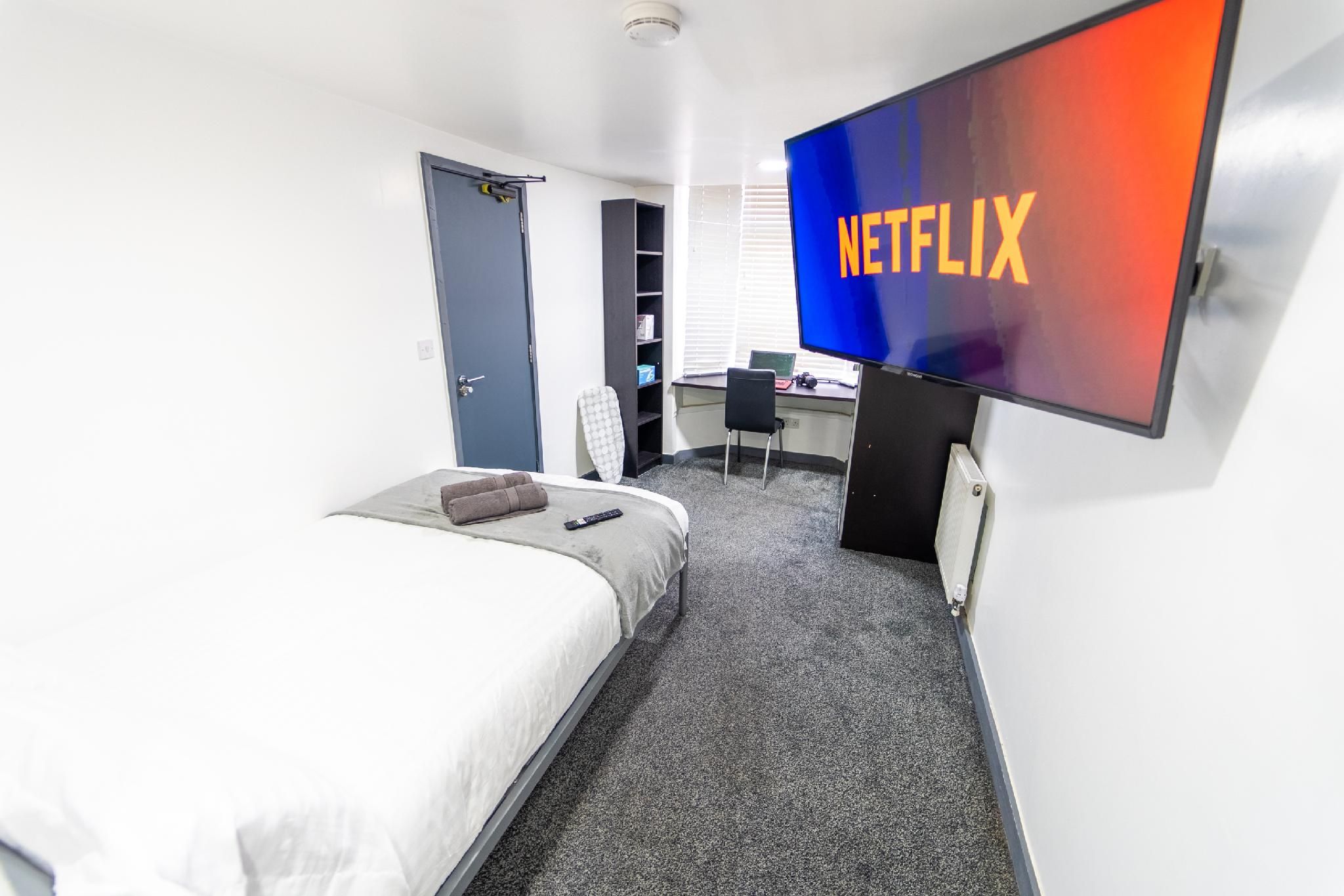 Studio-Standard-Ensuite with Shower-Studio 1