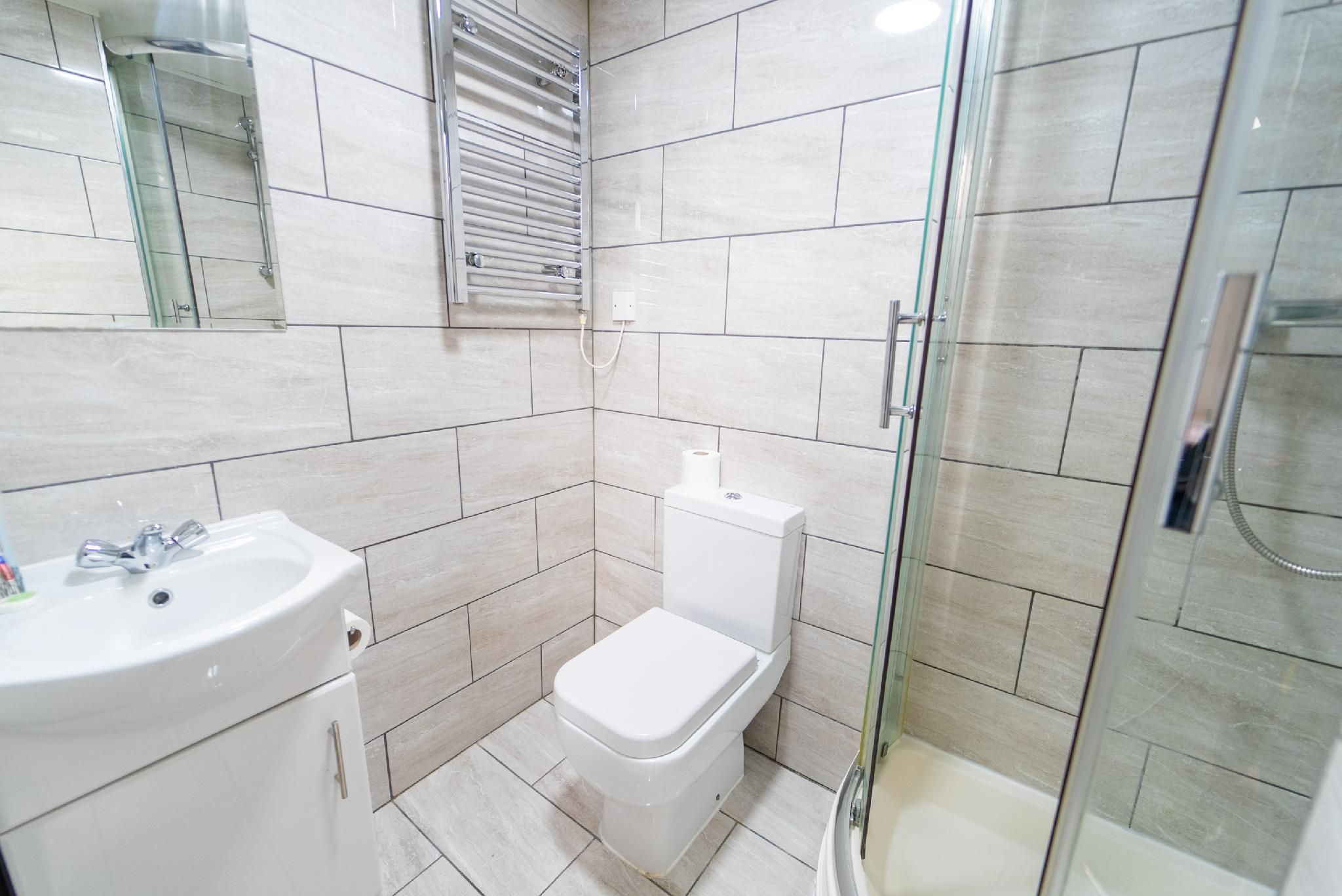 24 Dale Road Studios Studio-Standard-Ensuite with Shower-Studio 7 2