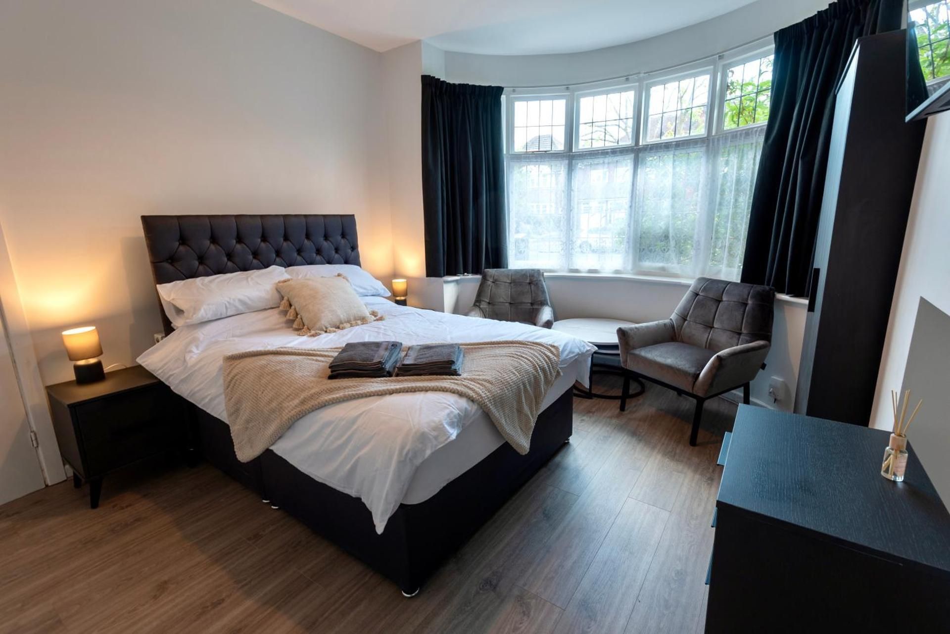 Double Room with Shared Bathroom