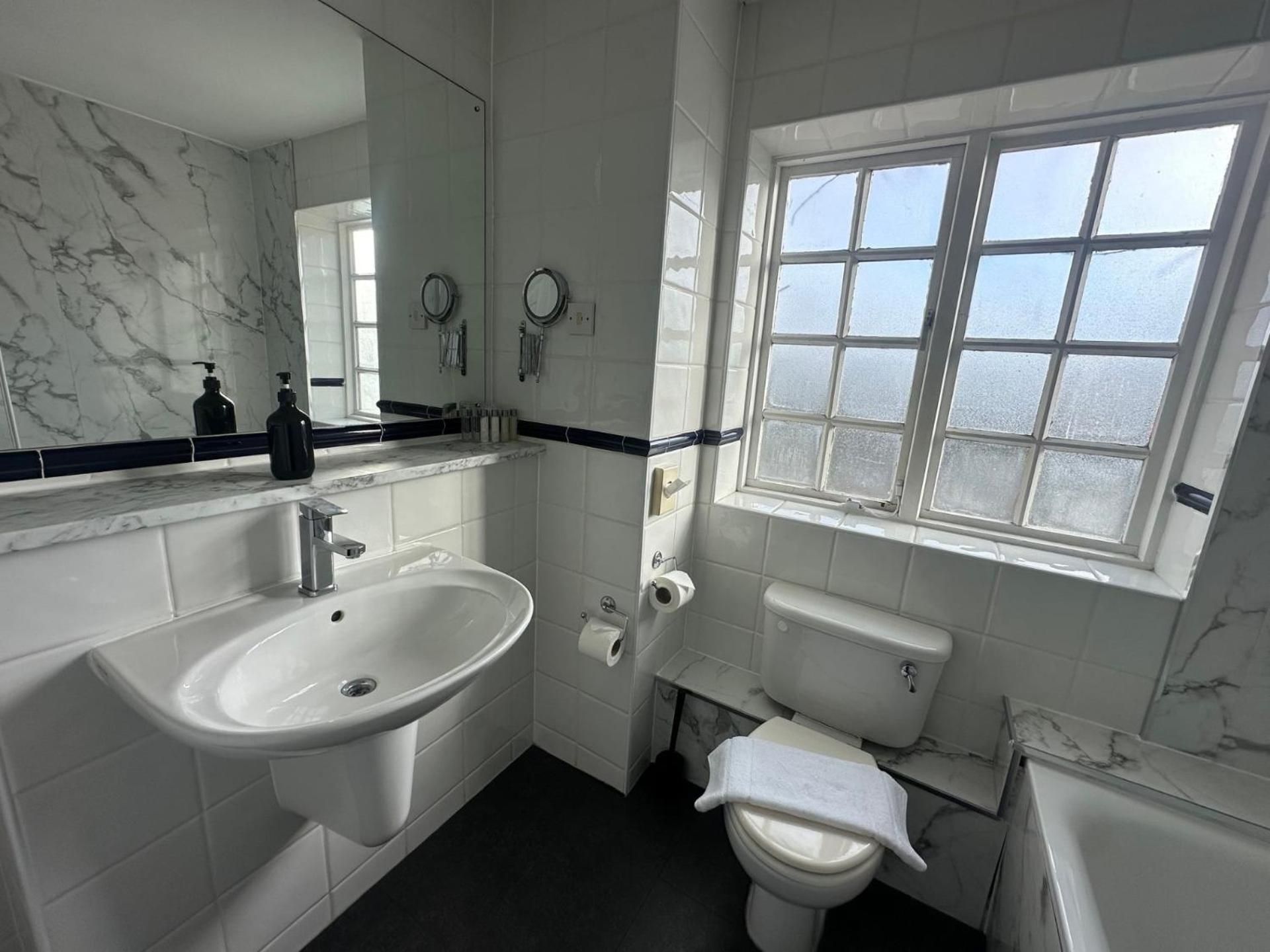 Standard Double Room with Shared Bathroom